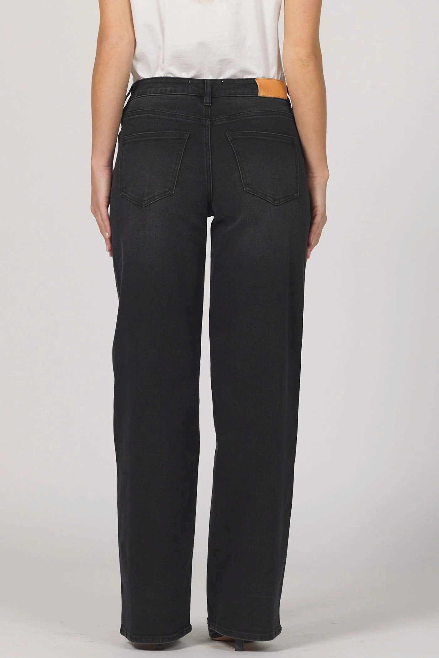 Dear John Taylor Straight Leg Jeans in Jet Set LayeredCuff FullCut Shoulder