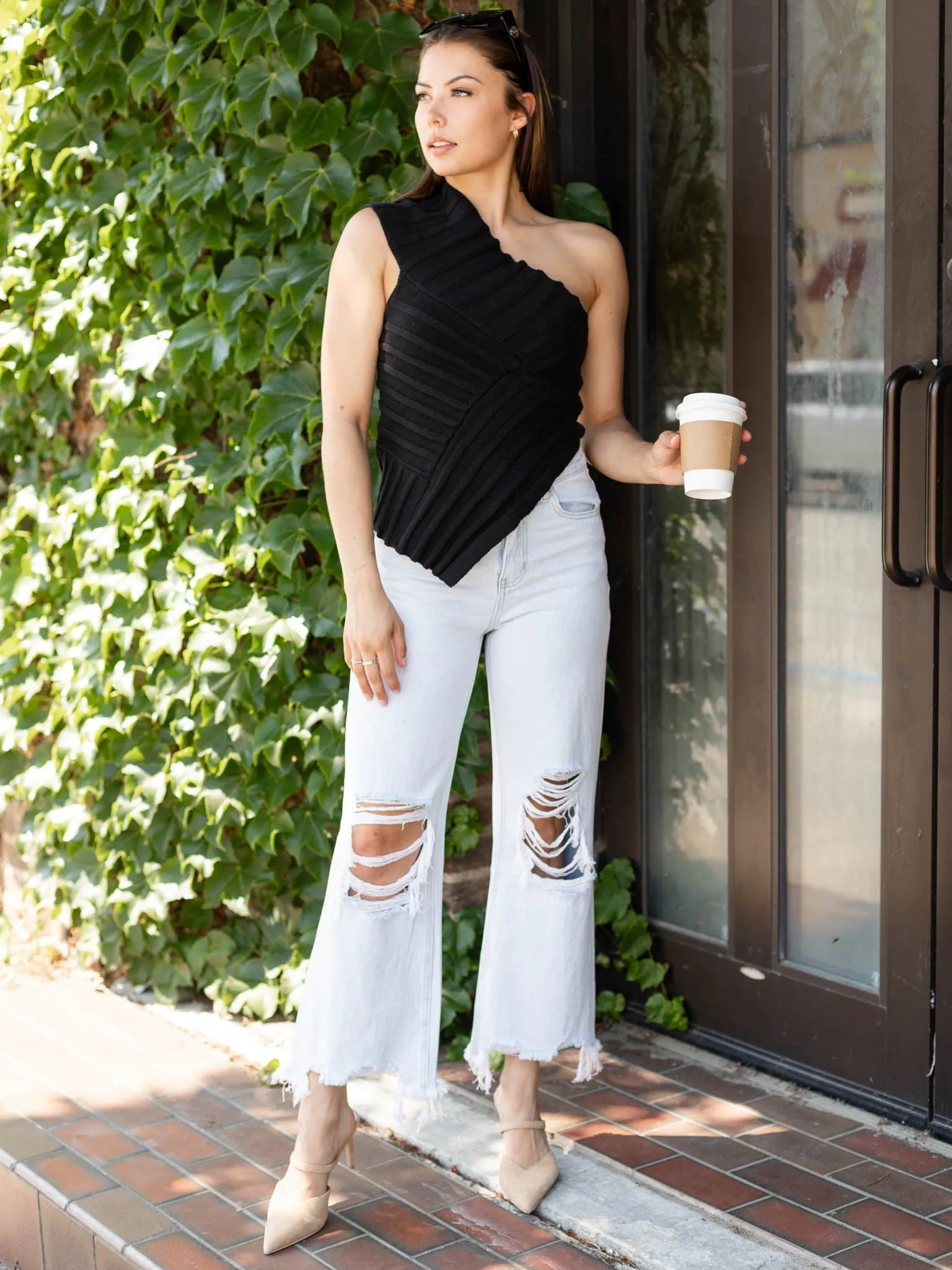 Contrasting Band Angular Top
