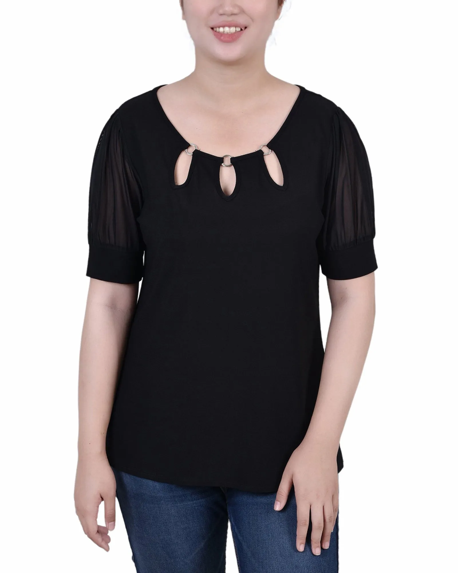 Petite Short Sleeve Three-Ring Top AirflowVents