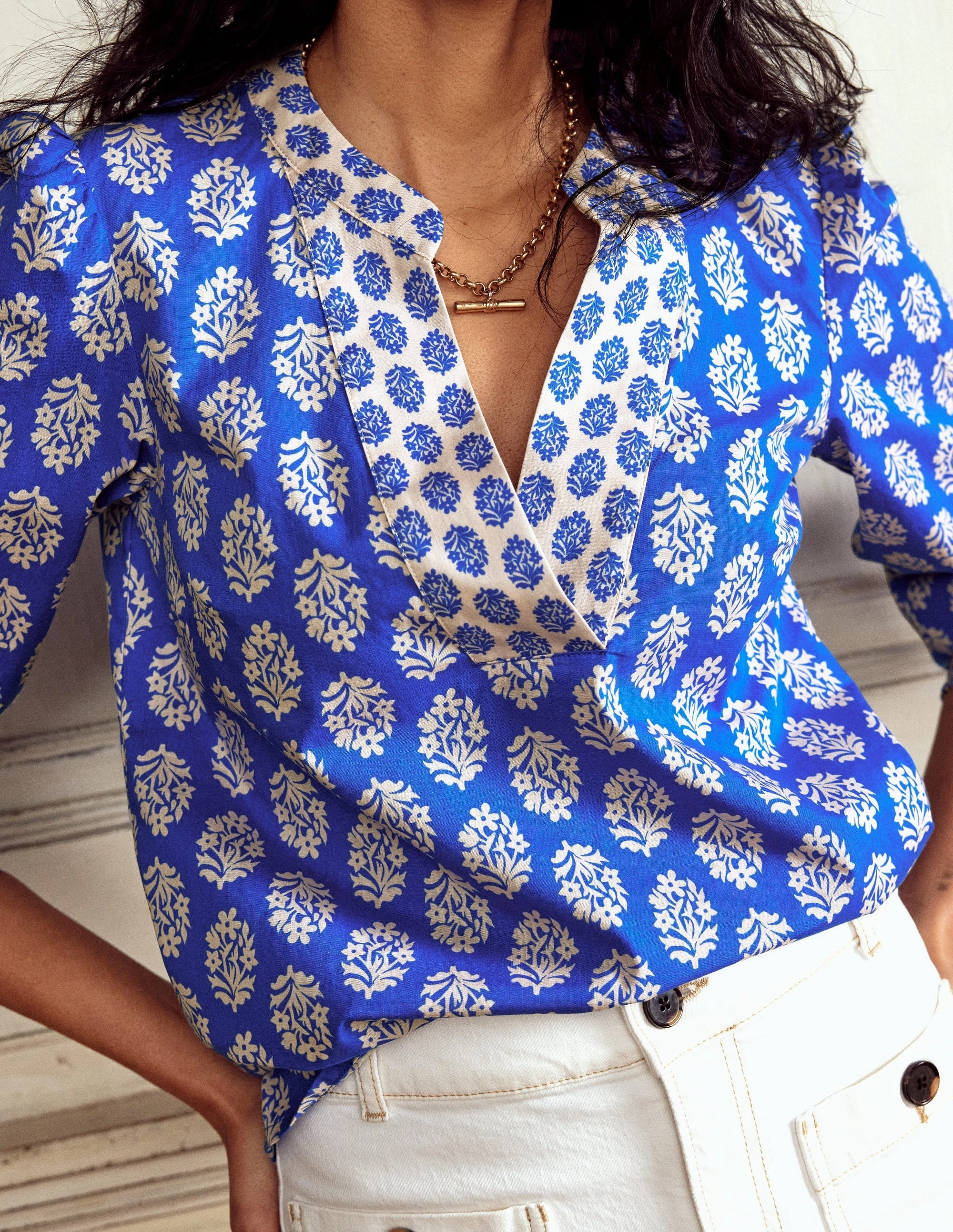 Cotton Notch Neck Top-Gallery Blue, Posey Stamp Contoured Side Panels SnagResistant Fabric