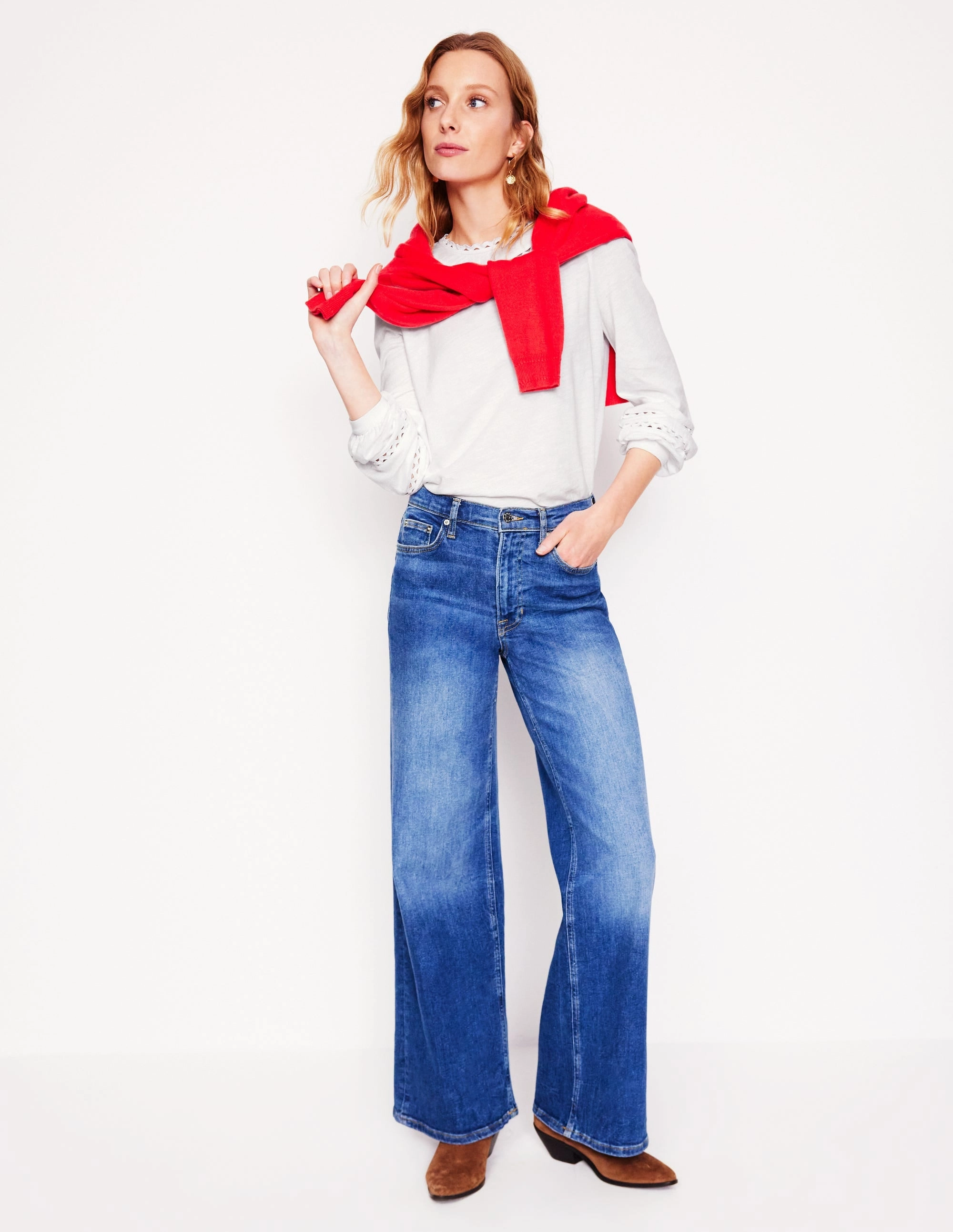 Daisy Long Sleeve Top-White LayeredStyling Ribbed Hemline