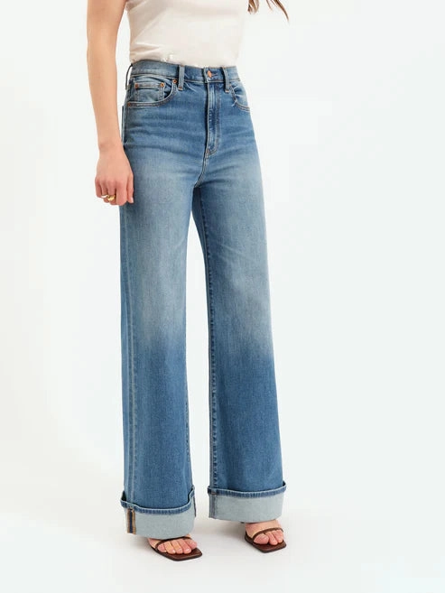 Low Profile Waistband Dark wash Daze Denim Far Out High Rise Wide in Big Break