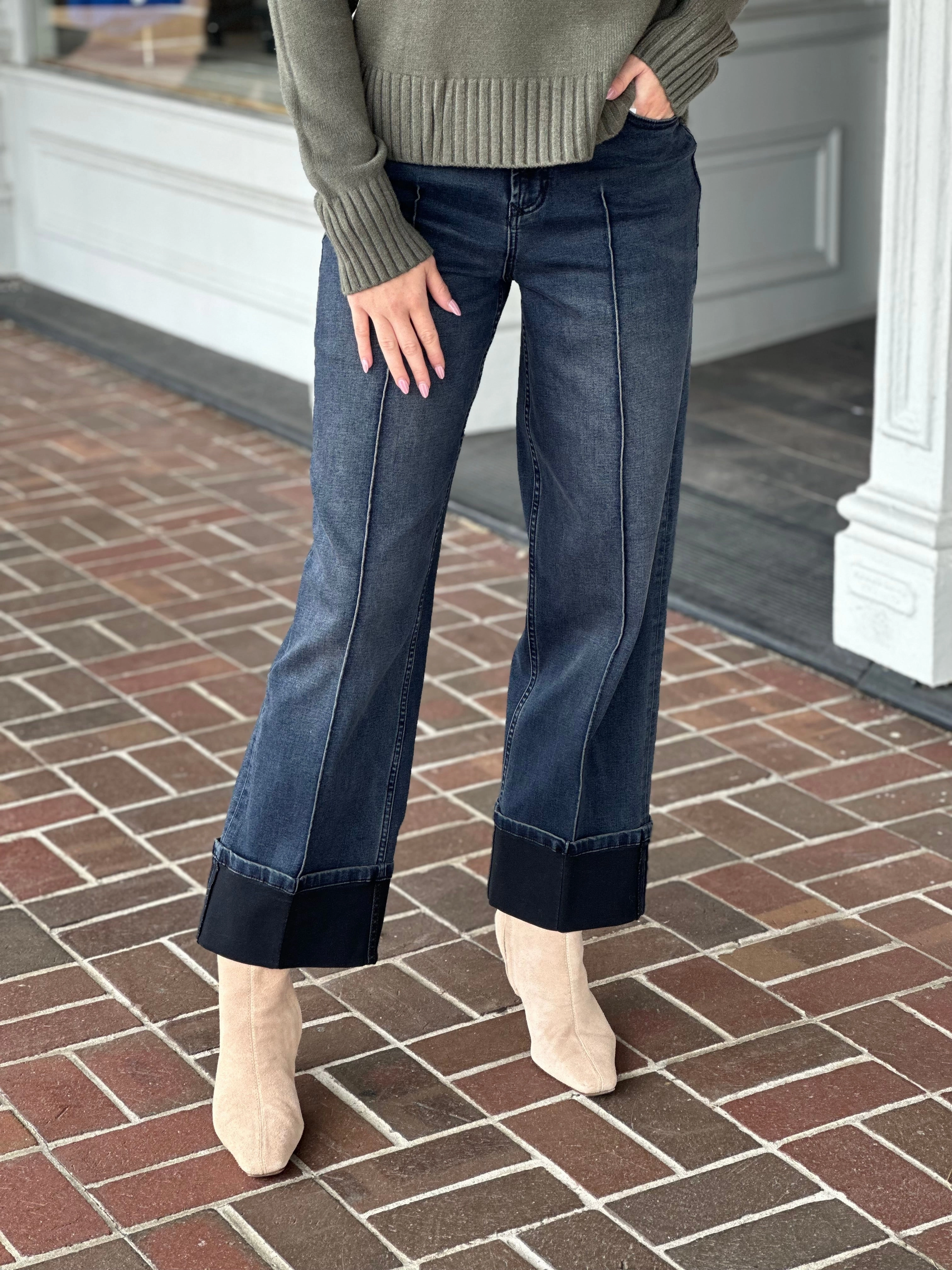 Ribbed Neckline Reinforced Stitching Dear John Holly Straight Leg Jeans in Callaway