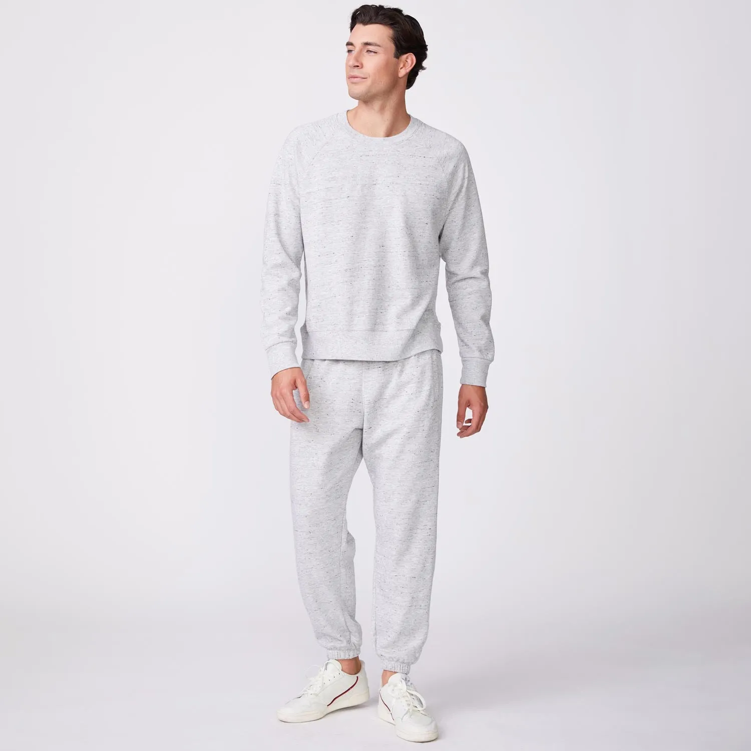 NoiseReduciting Zipper Raglan Sweatshirt