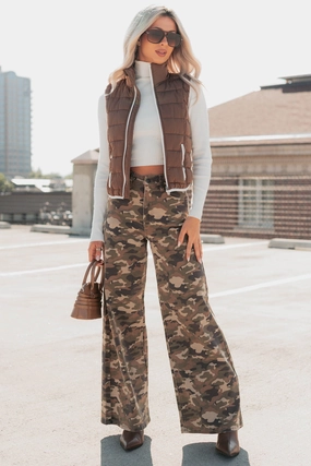 Comfortable Look MultiPanel Design Douglas High Rise Wide Leg Cello Jeans (Camo)