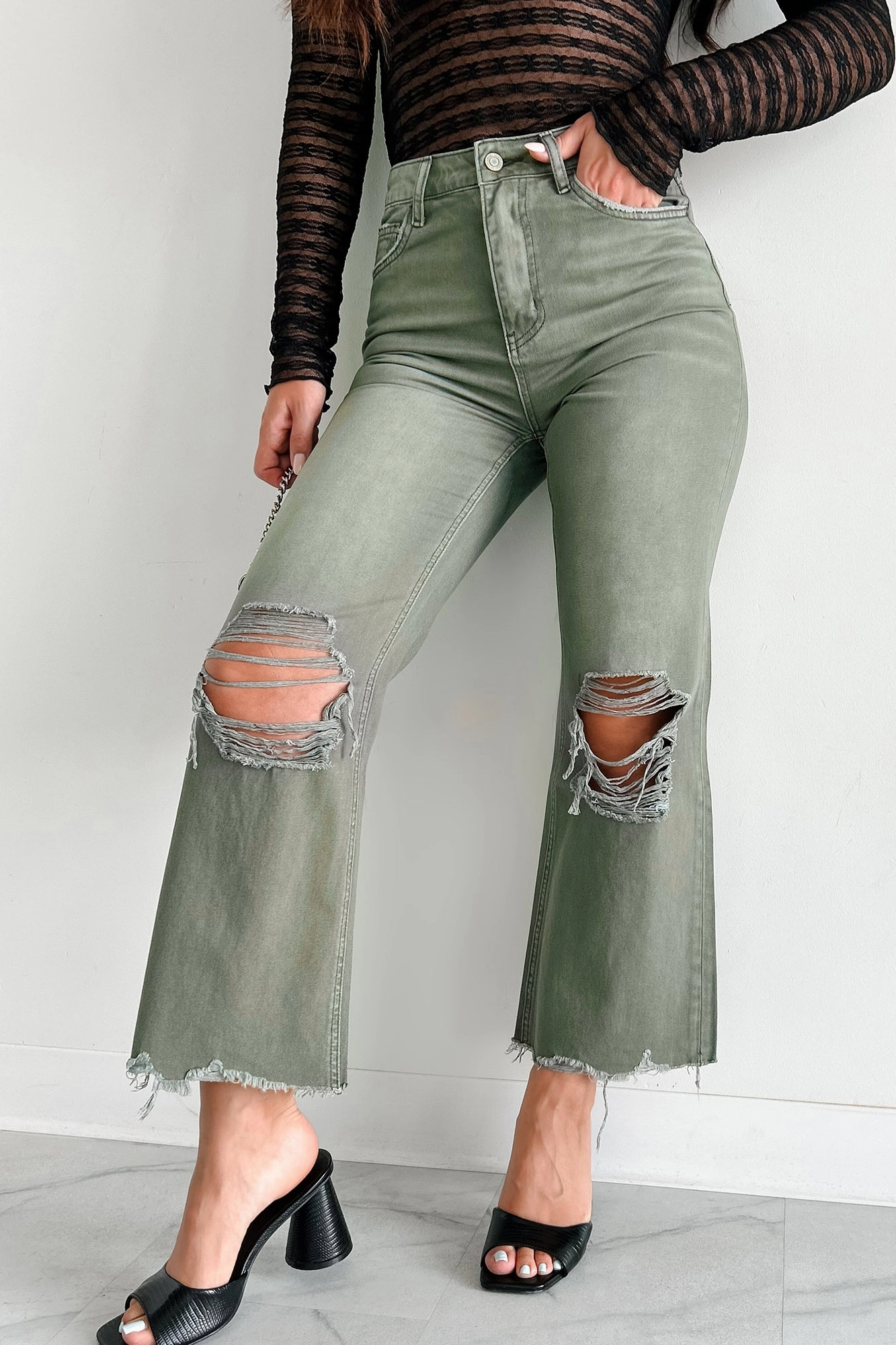TemperatureRegulation Stretch Panel Doyle High Rise 90s Vintage Vervet Crop Flare Jeans (Olive)