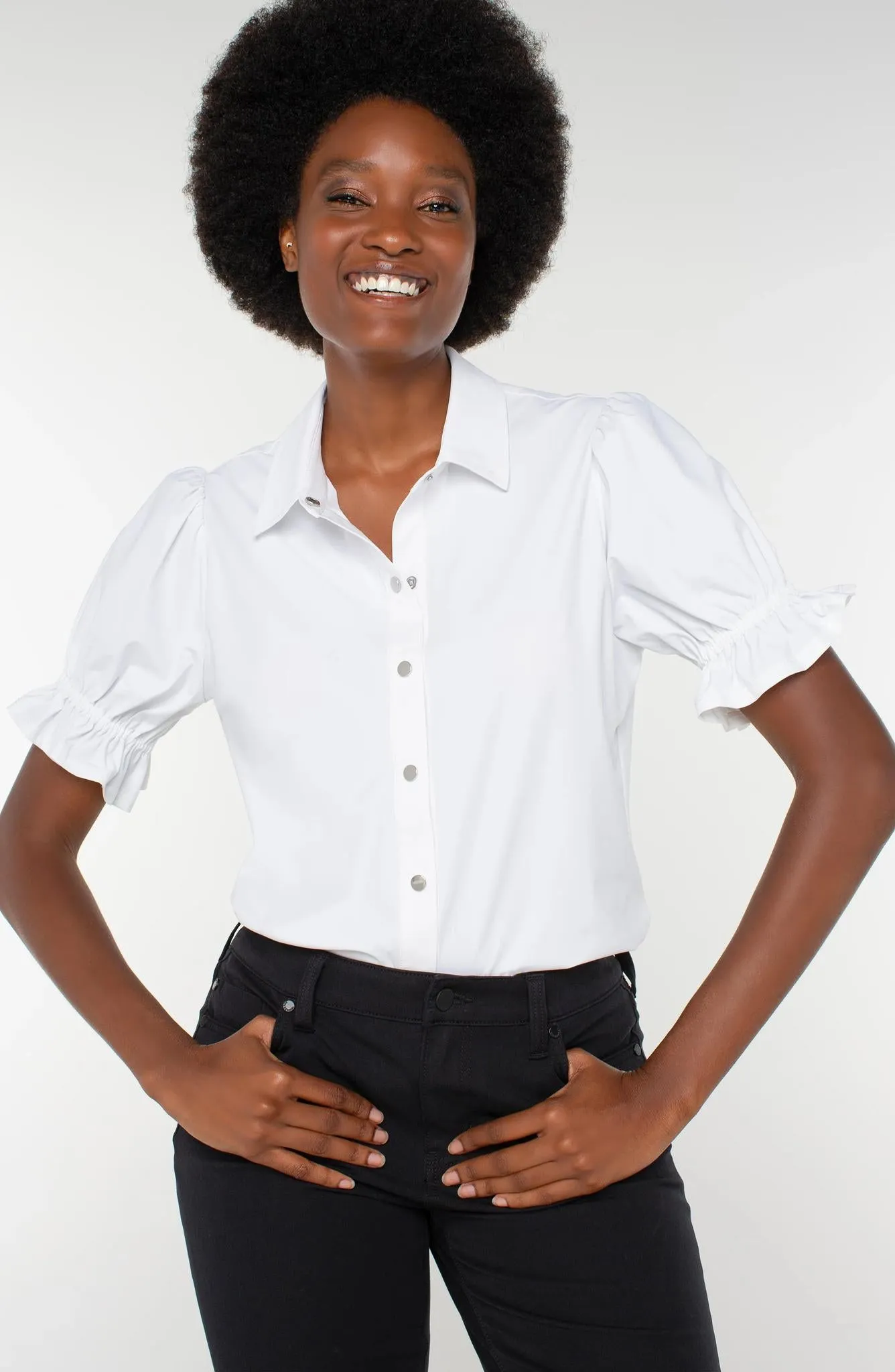 NonChafingEdges TemperatureRegulating Liverpool Snap Front Puff Sleeve Shirt