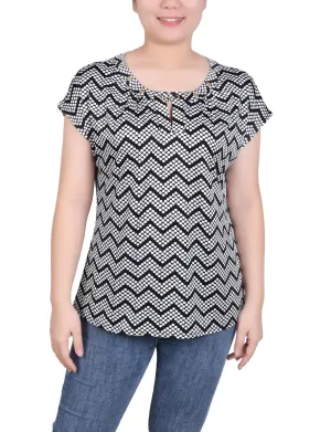 Extended Sleeve Top With Grommets EasyCare Fabric