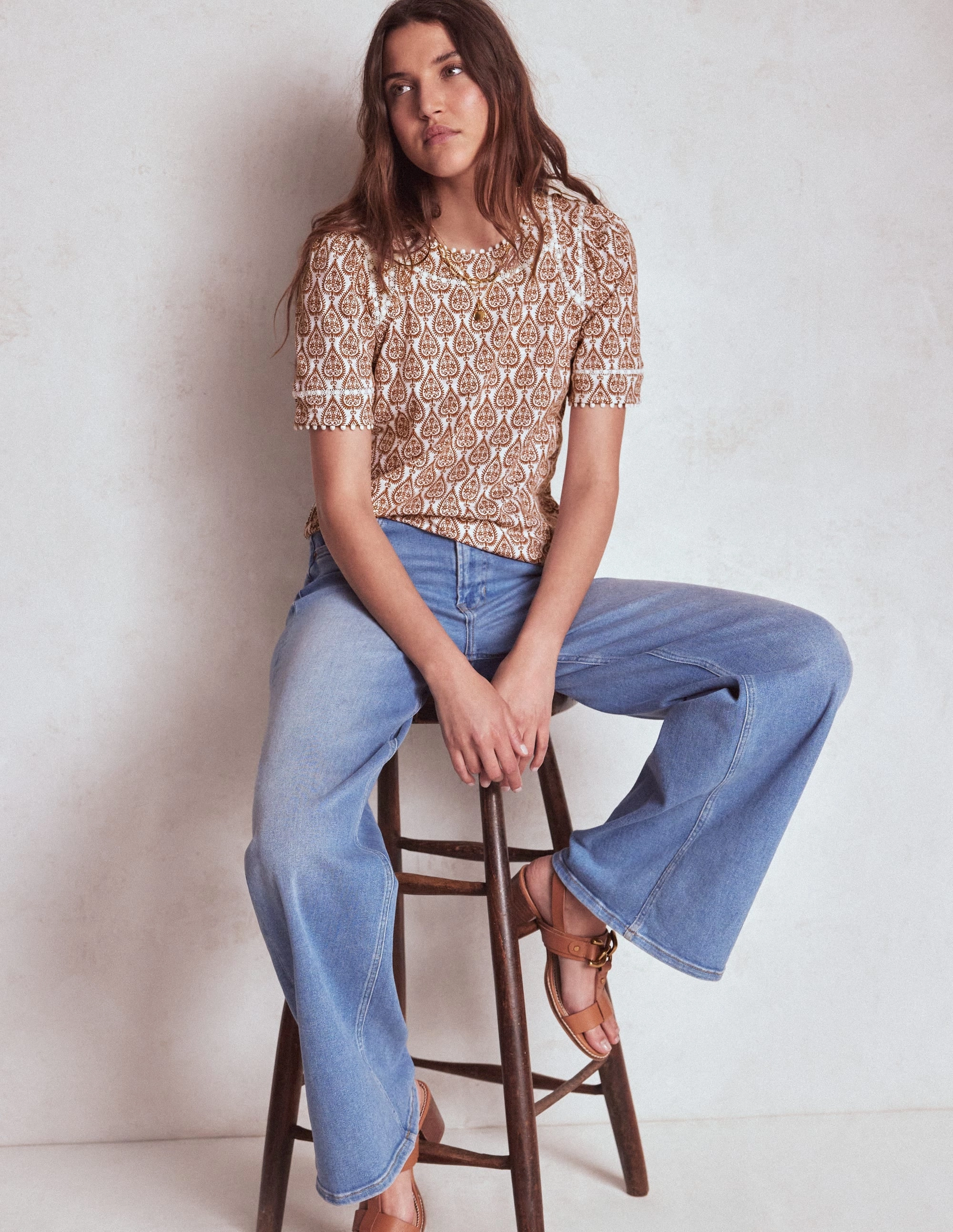 Ribbed Hem Finish Reflective details Mila Lace Trim Top-Ivory and Cognac, Ornate Geo