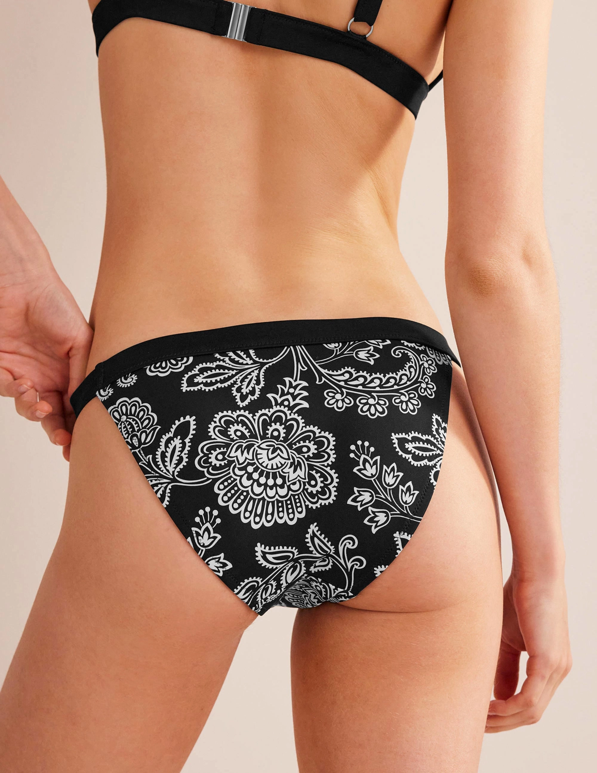 Tanga Bikini Bottoms-Black, White Floral Water Sport Attire Anti Pilling Technology