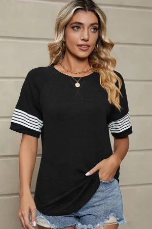 AdjustableCuffs LOOSE FIT CREWNECK LINE POINT SHORT SLEEVE TEE