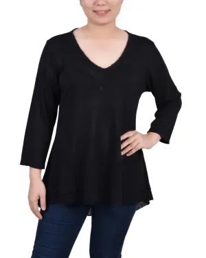 Petite 3/4 Sleeve V Neck Top MoistureWicking Non Slip Shoulder Seams