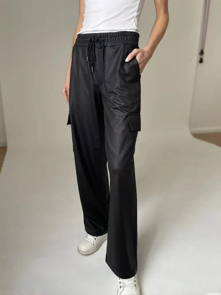 Six Fifty Coated Cargo Pant Flowy legs Flexible Knee Panels