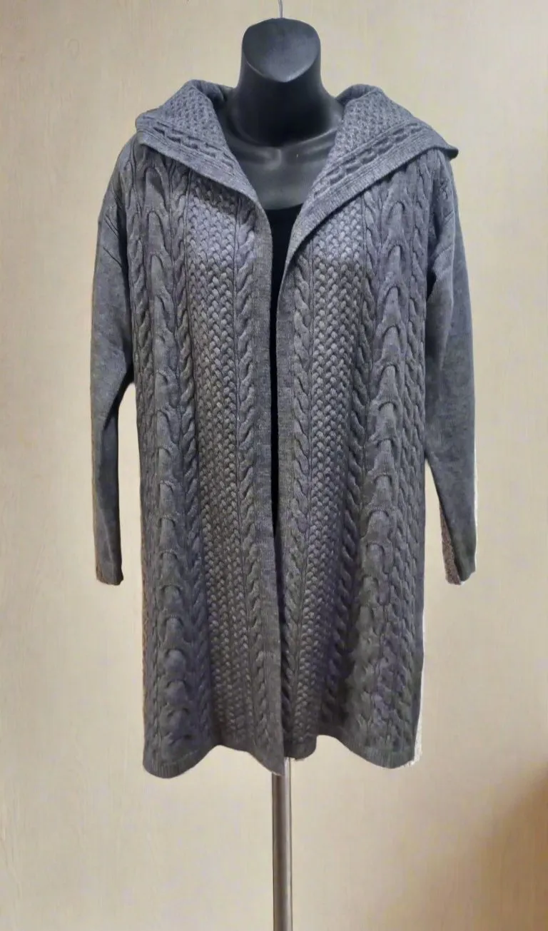 ETERNELLE Cardigan of Woolen Knitted