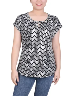 Simple Cut Extended Sleeve Top With Grommets