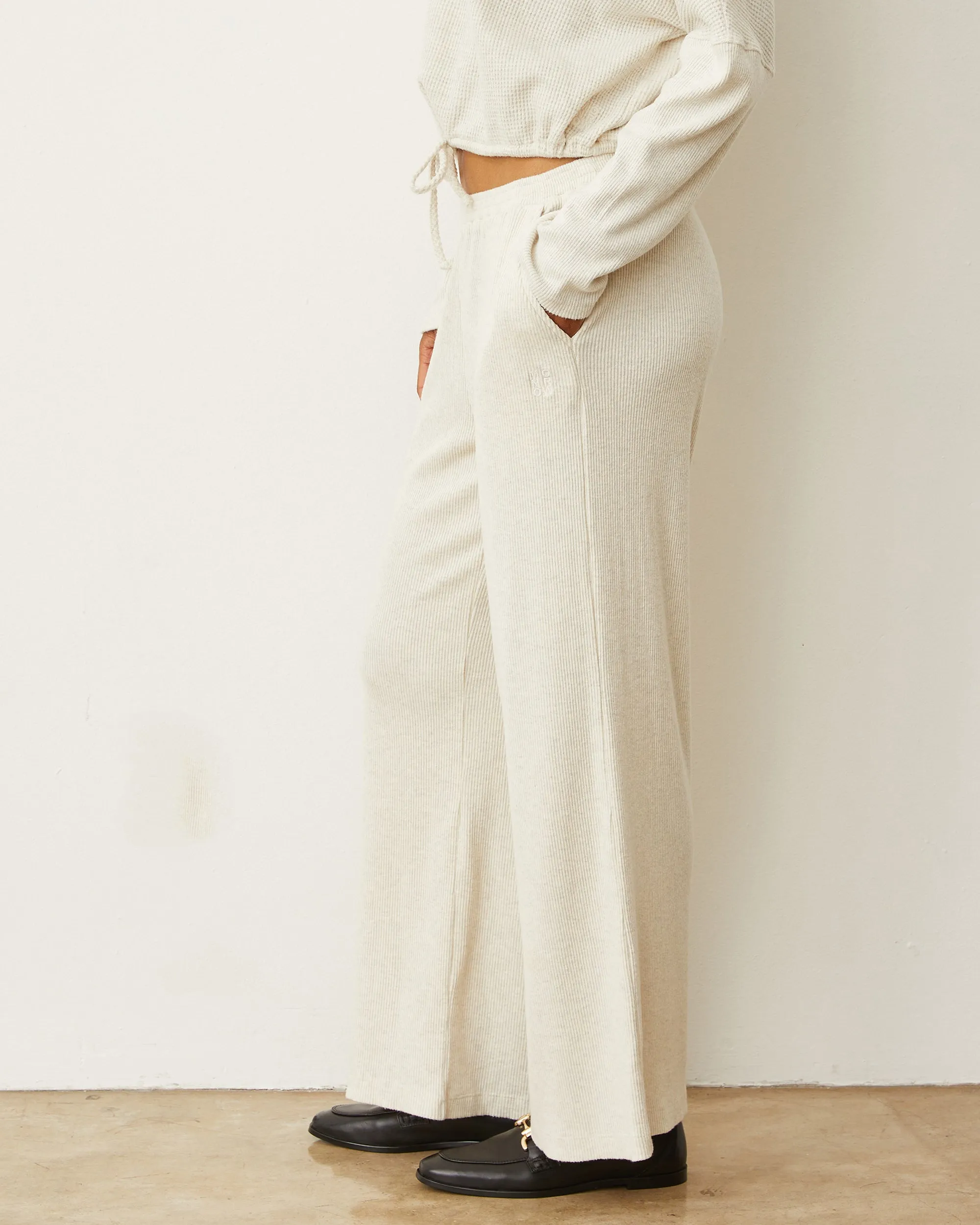 Everyday Comfort NonRestrictiveCut Brushed Rib Pant