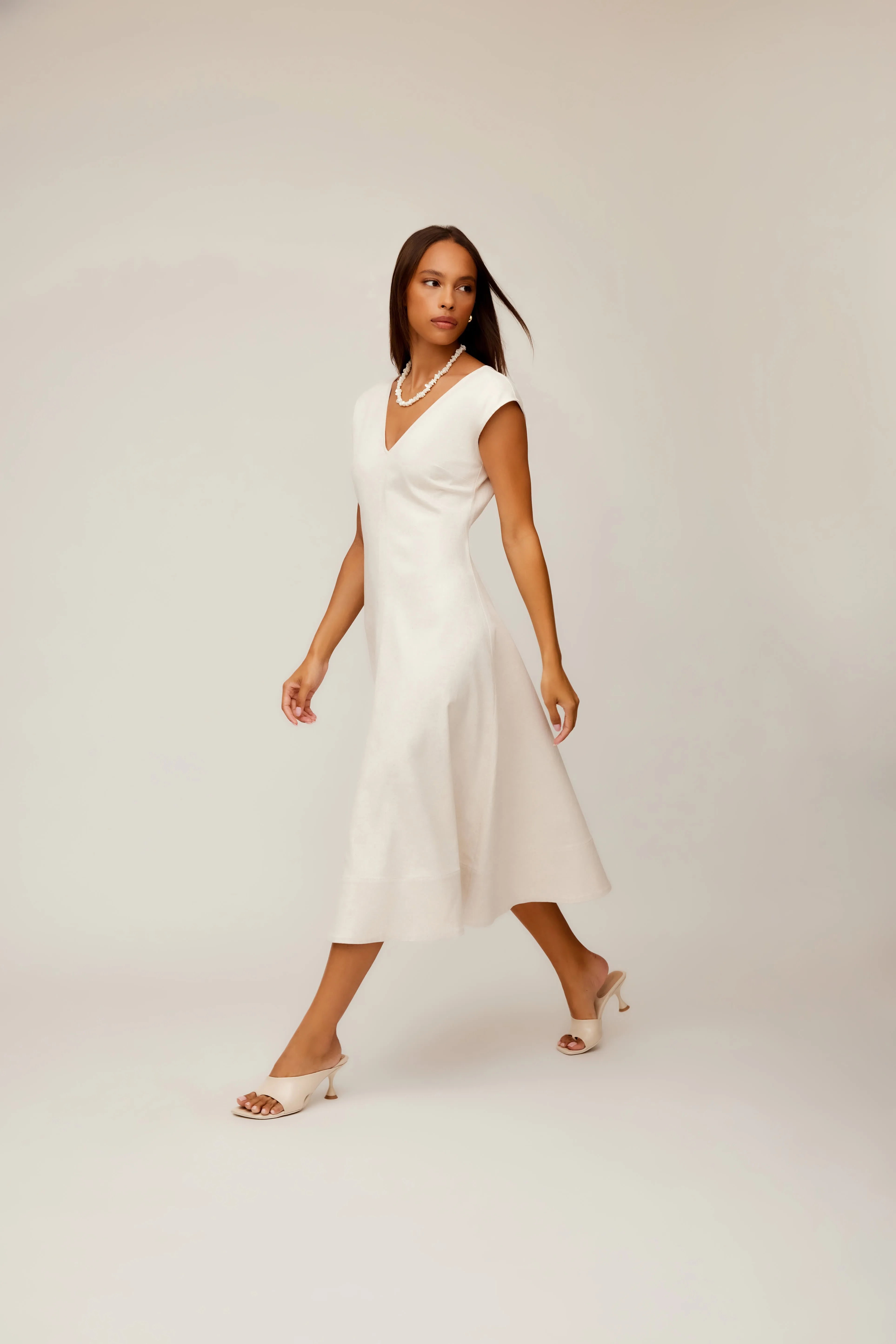 Cute Glow Halter neck Lilia A Line Midi Natural