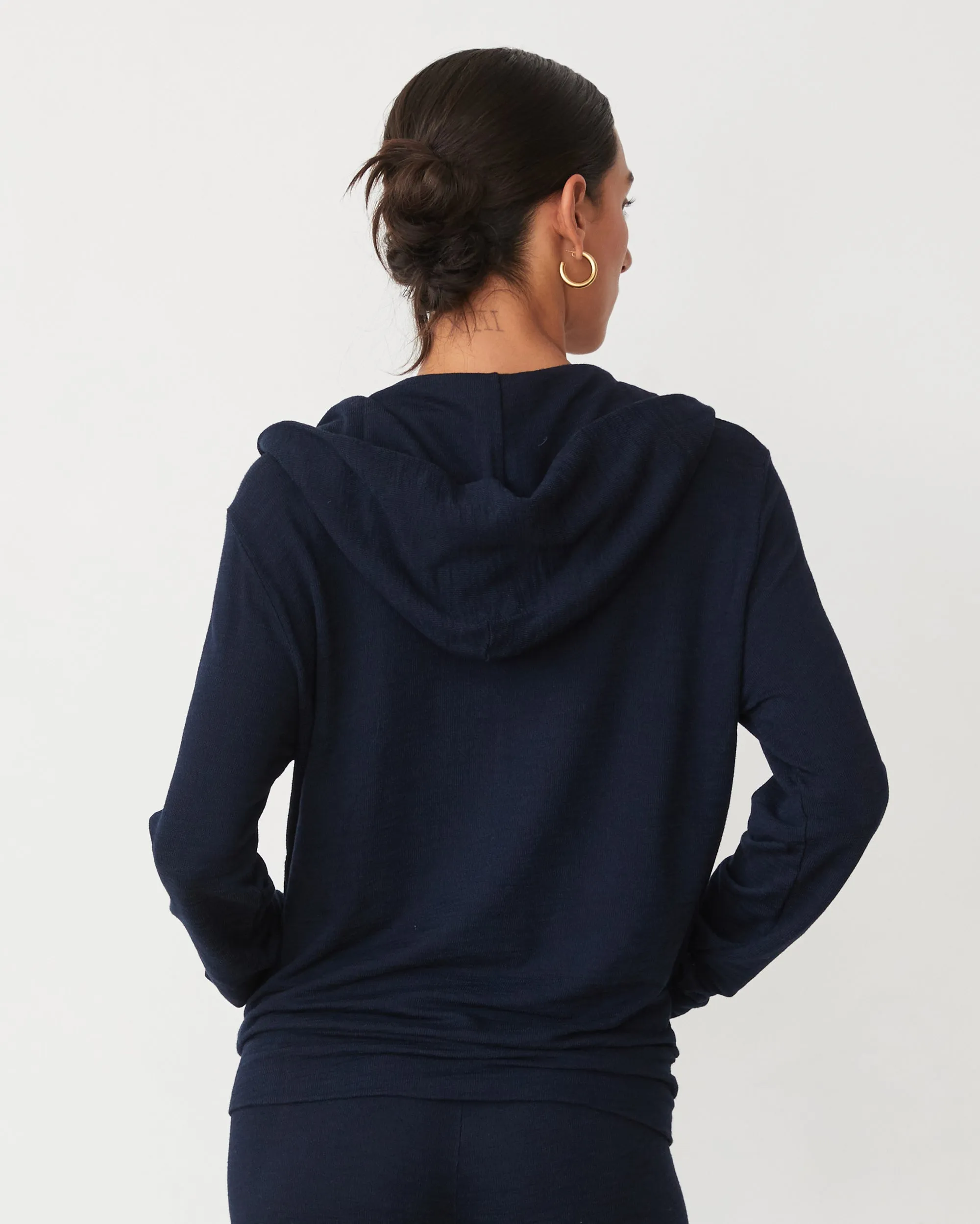 Supersoft Zip Up Hoody Back Detail Minimalist-Style