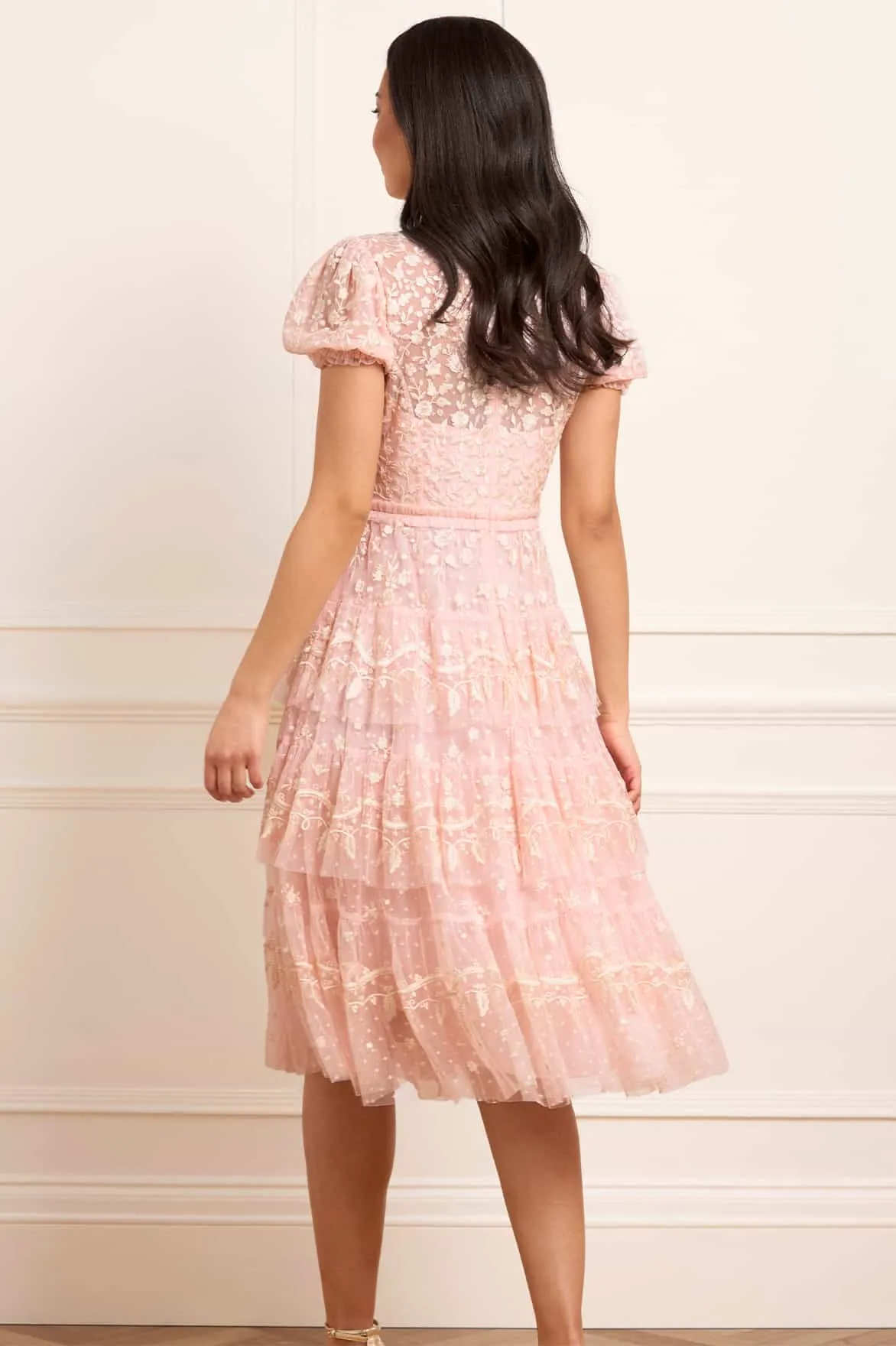 Smooth Mood Relaxing Style Layered Lace Midaxi Dress