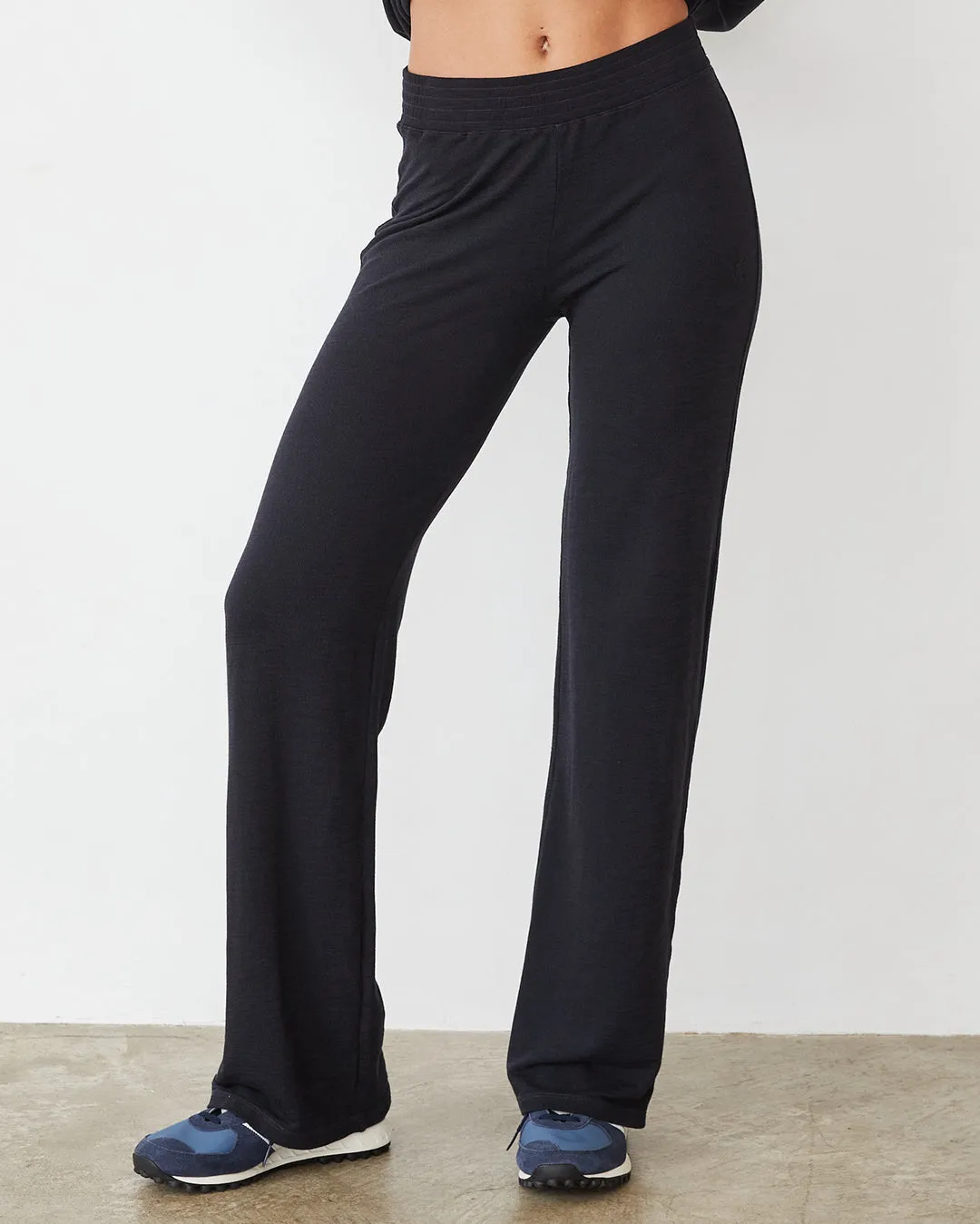 Supersoft Slim Sweat Flexible Leg