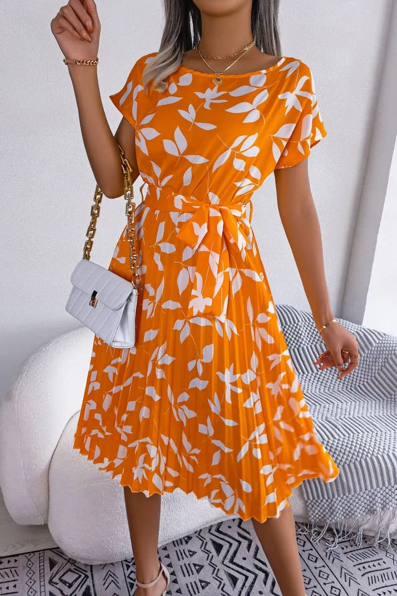 Timeless Style Lounge Base CASUAL LEAF SHORT SLEEVE BIG SWING PLEATED DRESS_CWDSD2526