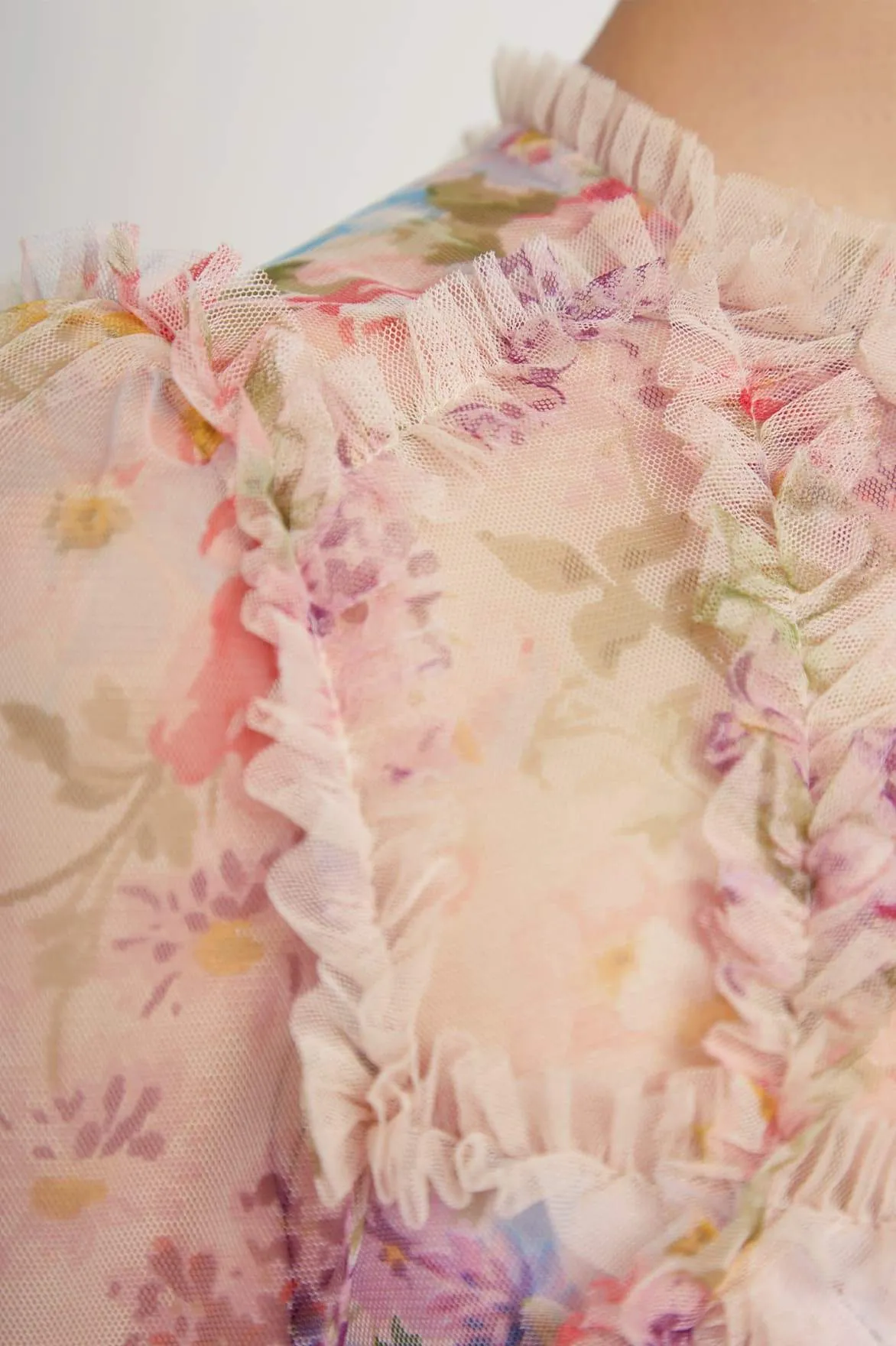 Floral Diamond Ruffle Gown Work Pairing Crisp Look