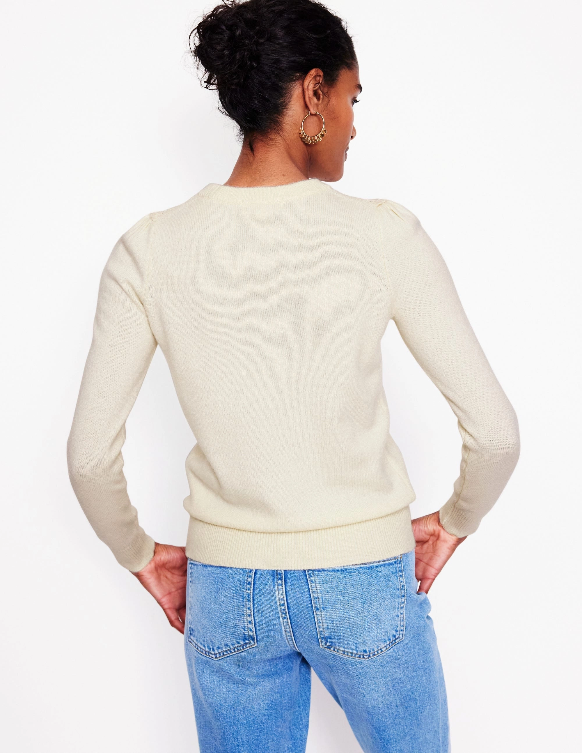 Flower Motif Jumper-Warm Ivory Melange Antibacterial Treatment