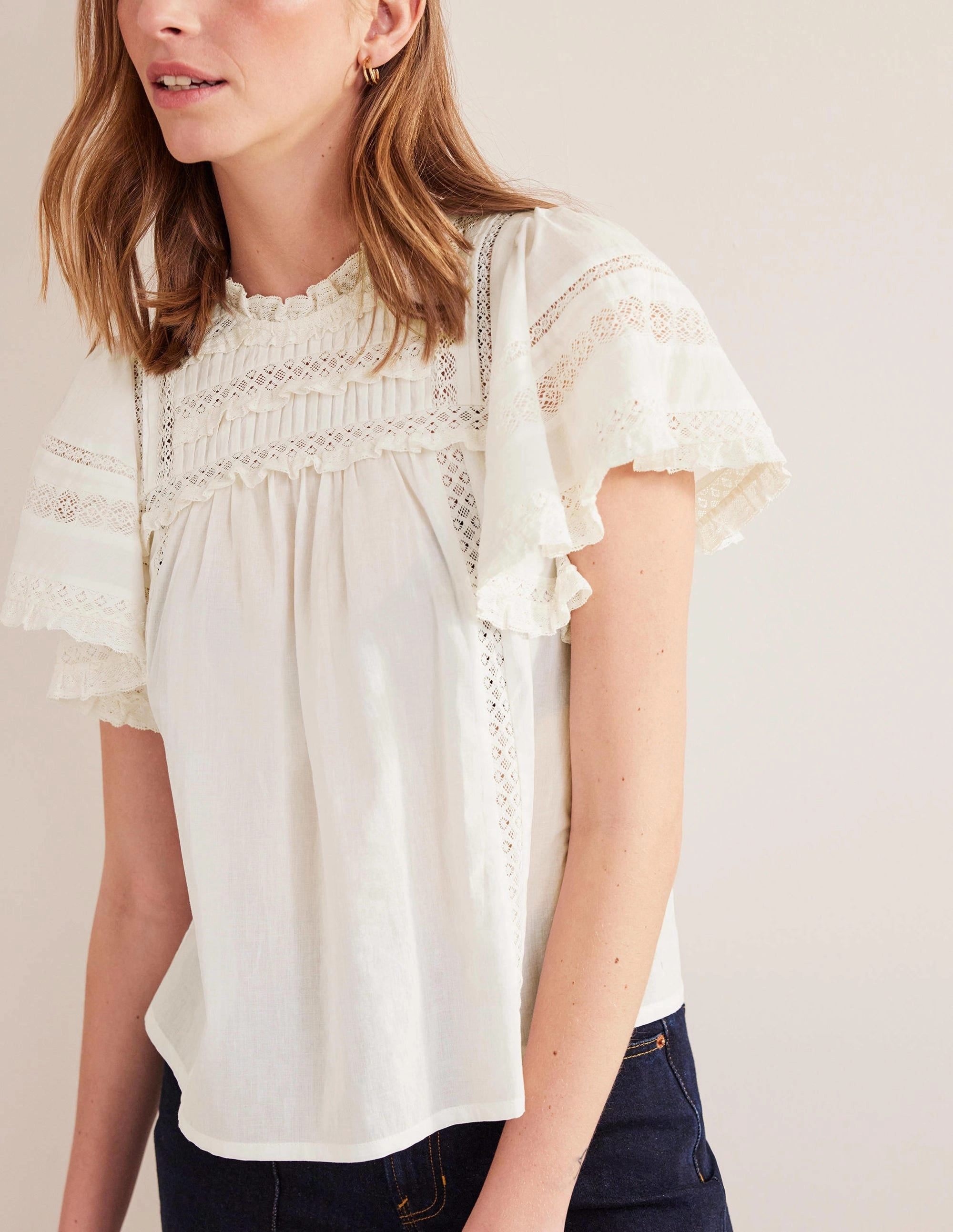 slim fit Ventilated Mesh Panels Flutter Sleeve Trim Detail Top-Ivory