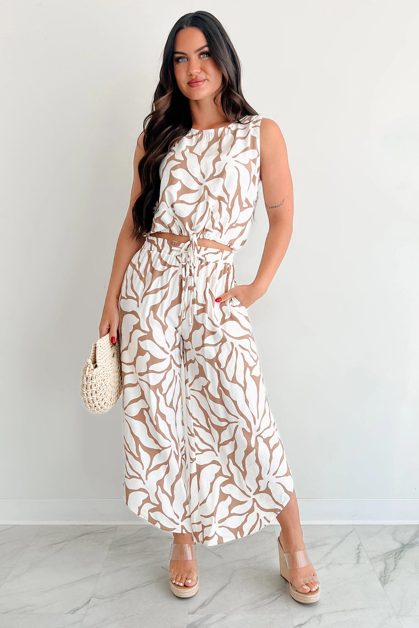 Under the Boardwalk Curve Hem Tropical Print Pants (Taupe/Ivory) All Fit