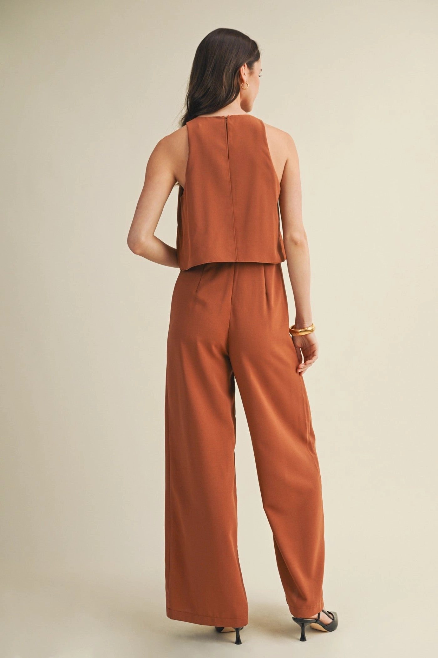 GLORIA LAYERED SLEEVELESS JUMPSUIT Relax Modern Elegant Sport