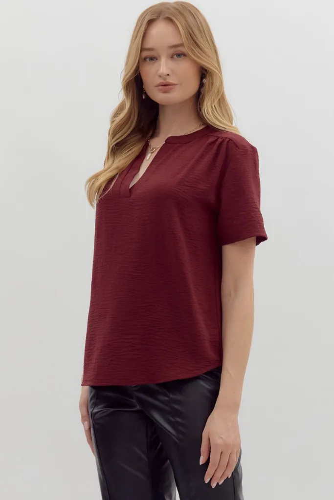 Wrinkle resistant fabric Variable Tension Adjustment Odette Short Sleeve Top in Burgandy