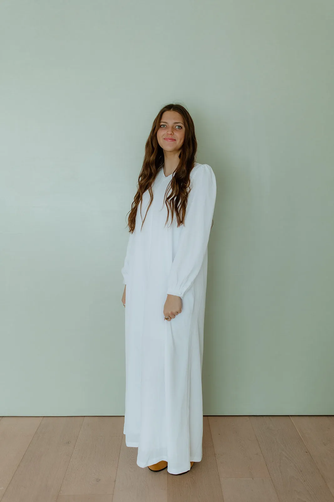 Sophisticated and Relaxed Oversized-Fit Harriet Temple Dress