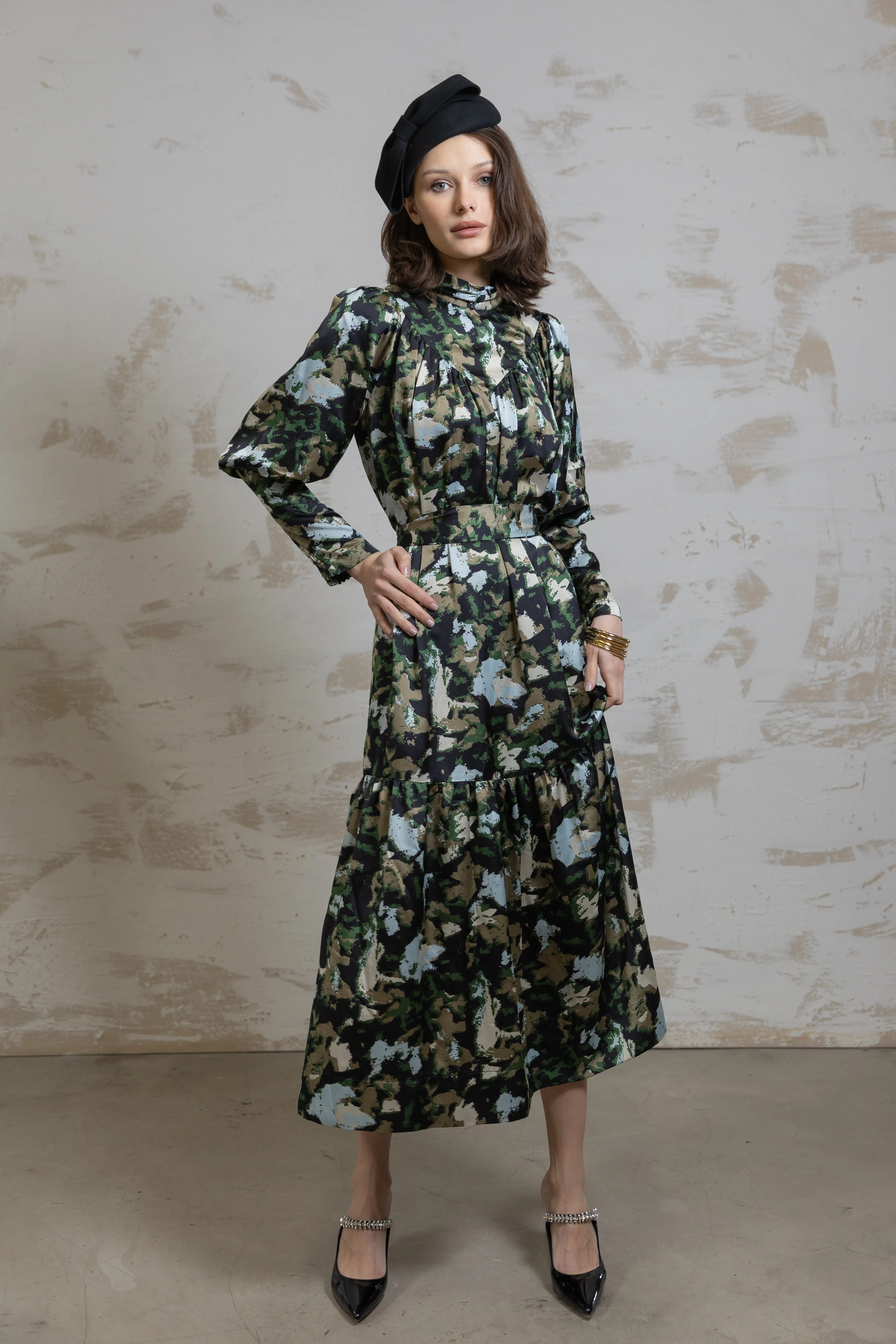 Holly Camo Dress Classic Edge Clean Comfort