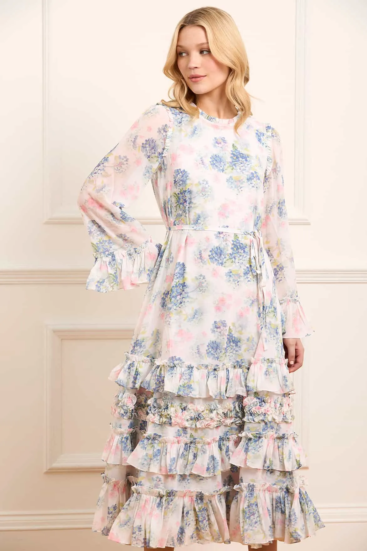 Statement Look Oversized-Fit Hydrangea Chiffon Round Neck Ankle Gown
