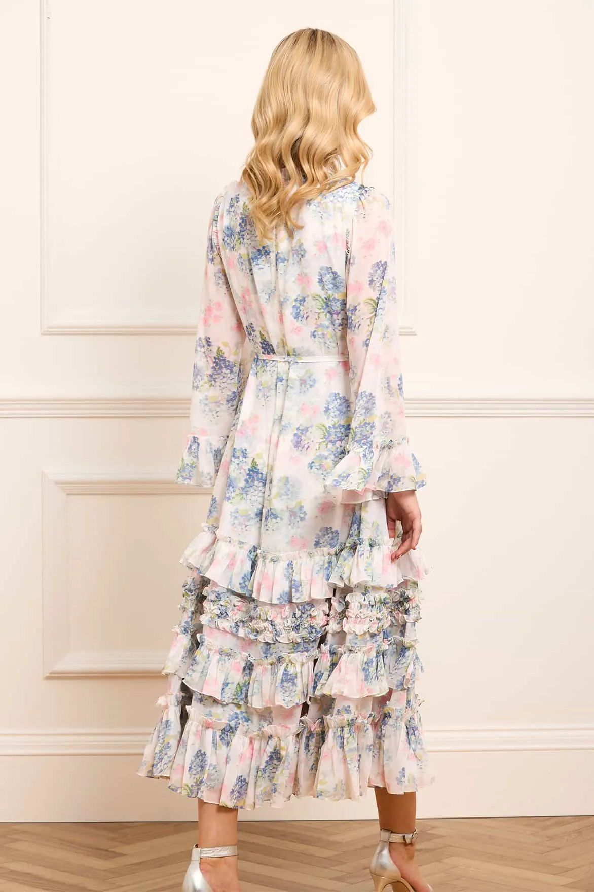 Hydrangea Chiffon Round Neck Ankle Gown Halter-Neck Bold Cut