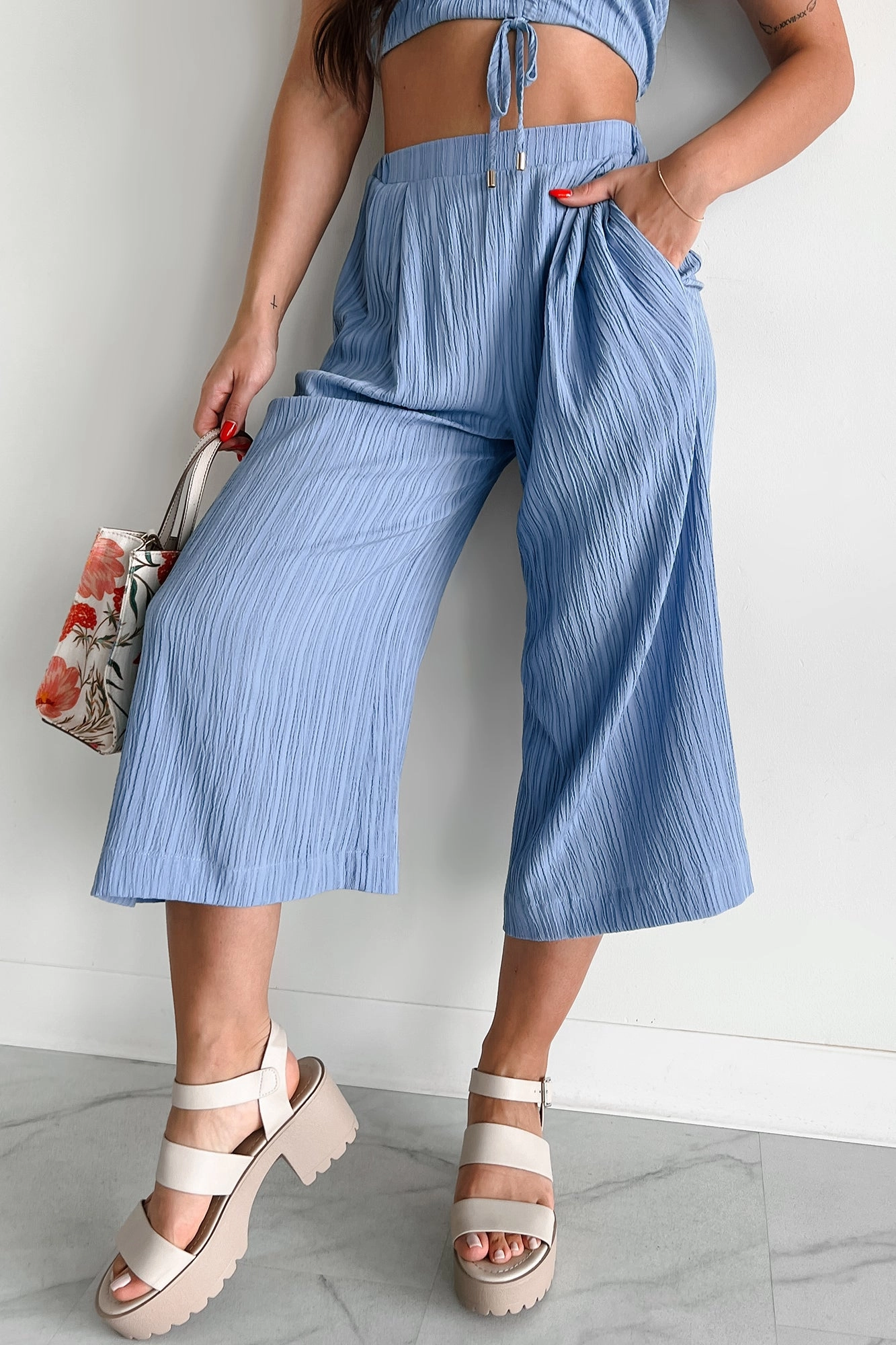 Elastic Fit FlexibleKnees If You Don't Mind Woven Textured Capri Pants (Lotus Blue)