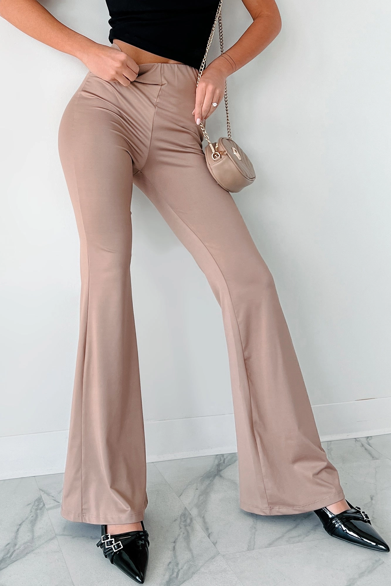 Erasable Logo Patch Breath Friendly Indecisive Mood Elastic Waist Flare Pants (Mocha)