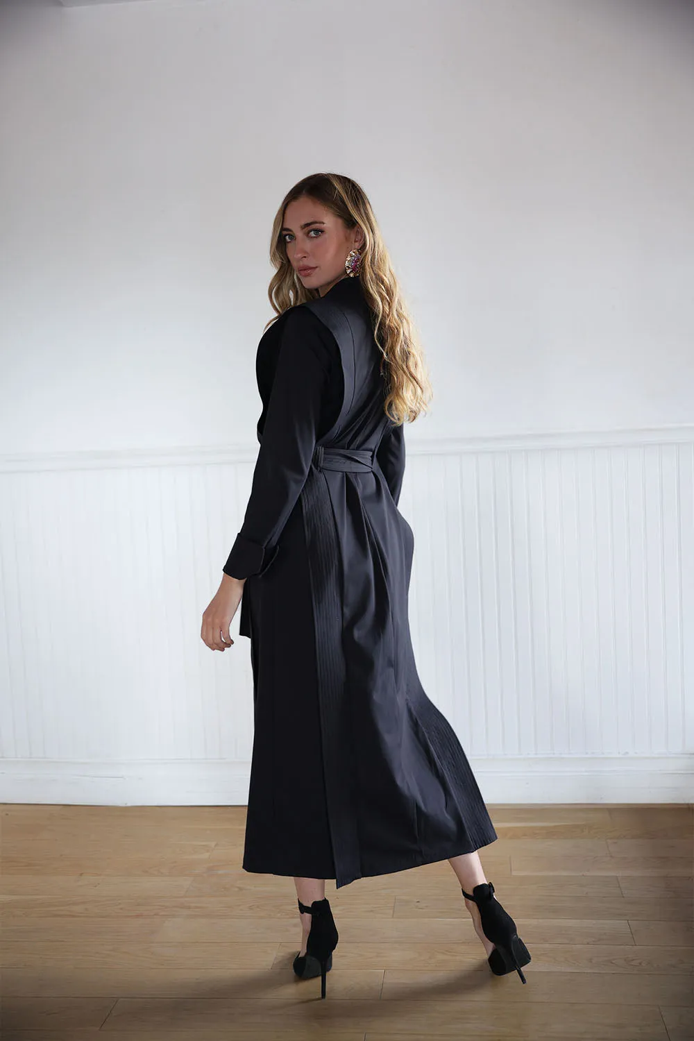 Relaxed Waist Fit Gentle Drape Issa Belted Midi Dress