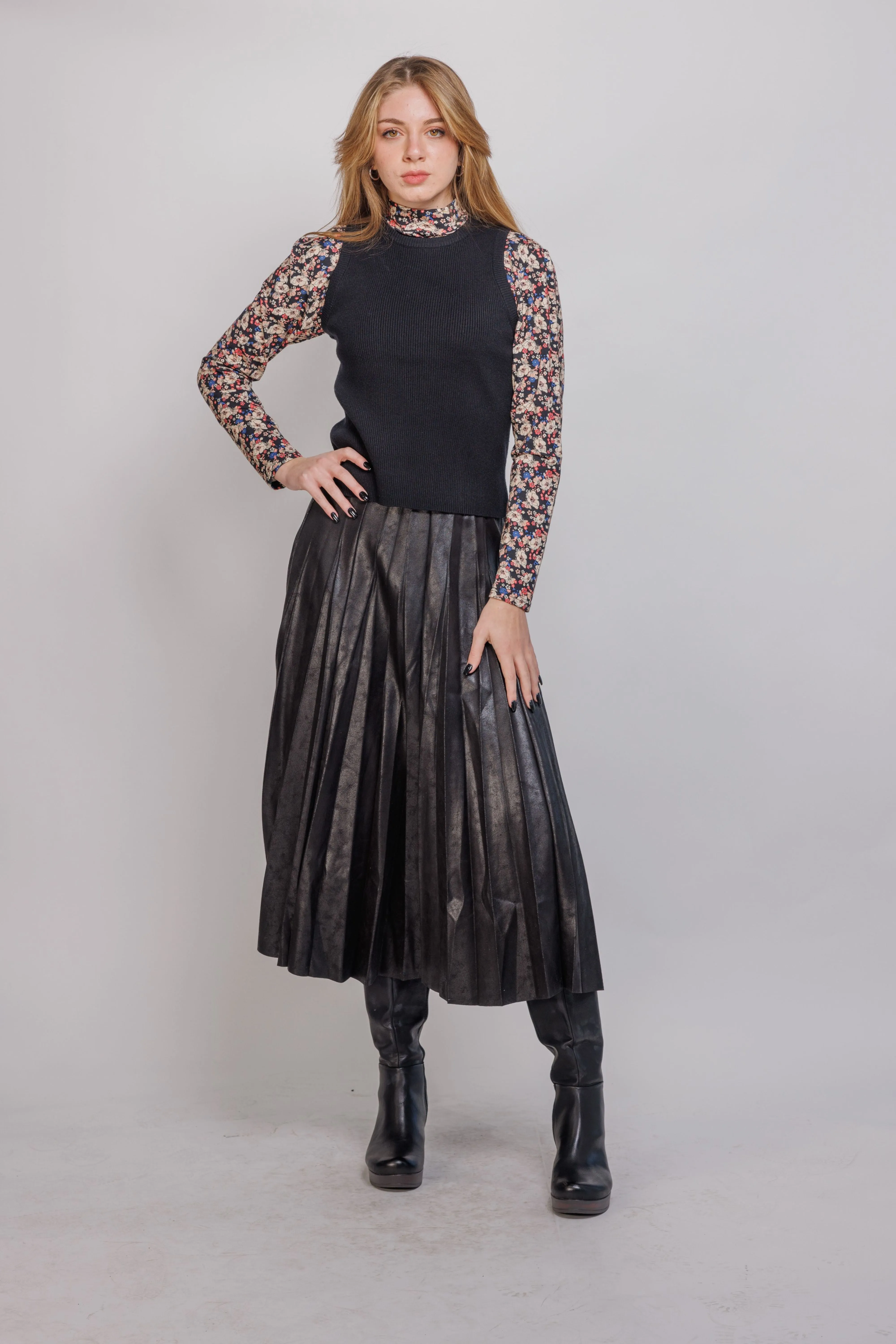 Ivee Black suede/leather  Messy Pleated Midi Skirt 25520 Mall Brand Look