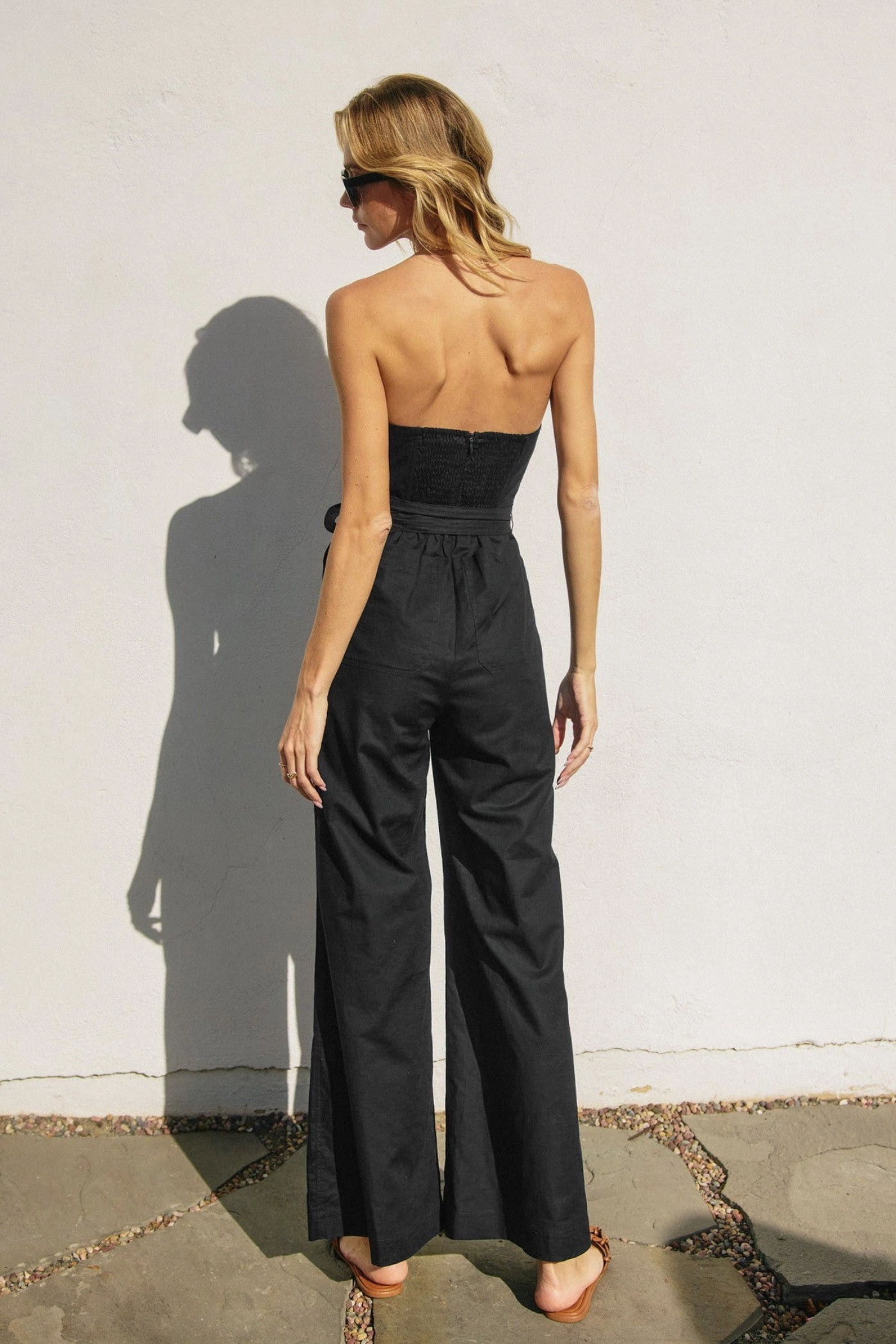 JASMINE STRAPLESS WIDE-LEG JUMPSUIT Minimal Vacation Relax Dance