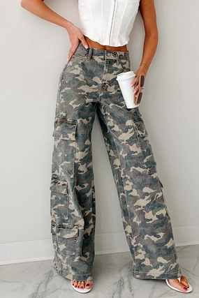 MultiFunctional Pocket Placement Kayla High Rise Cargo Hidden Jeans (Camouflage)