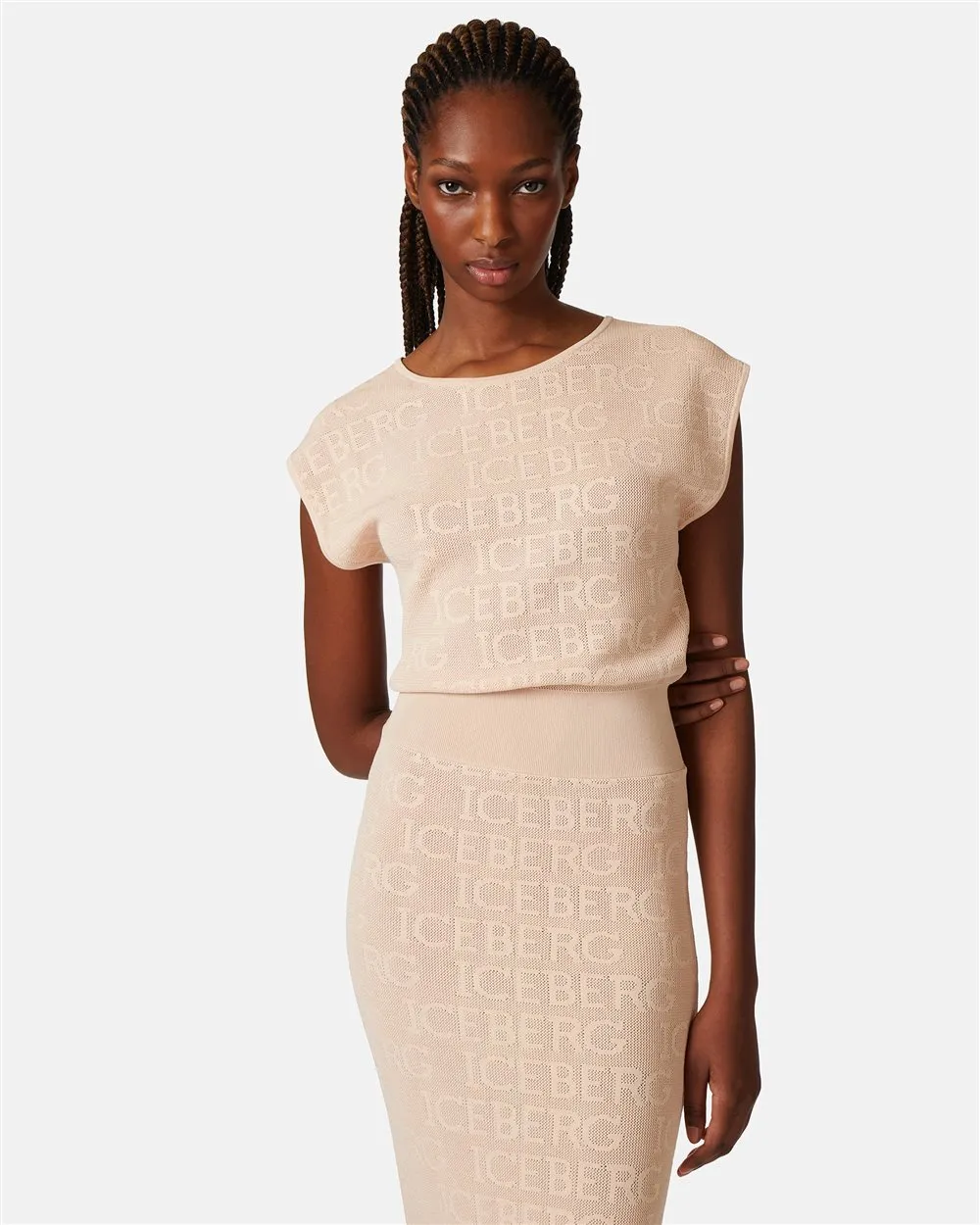Knitted dress with logo