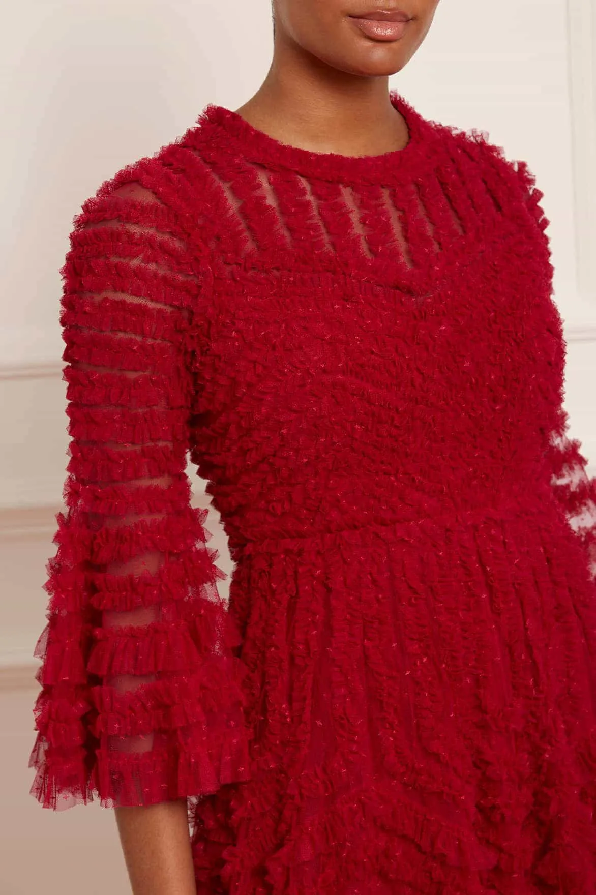La Vie En Rose Round Neck Gown Classic Waistband Everyday Comfort