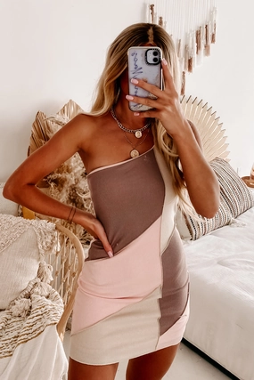 Stylish Hoodie QuickDry Performance Sorbet Summer One-Shoulder Patchwork Bodycon Dress (Pink/Tan)