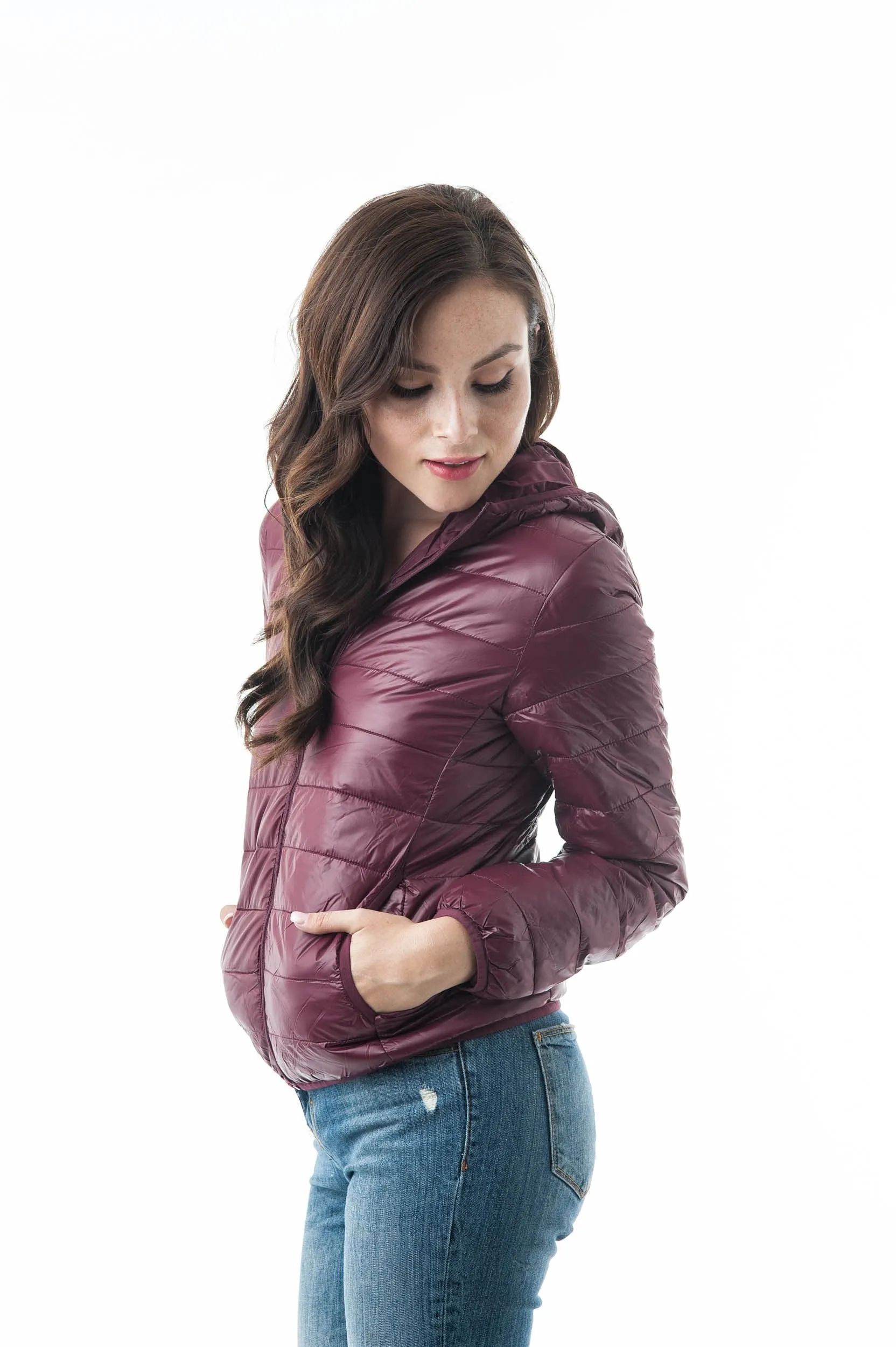 Long Sleeve Light Weight Hooded Packable Down Jacket with Carry Bag