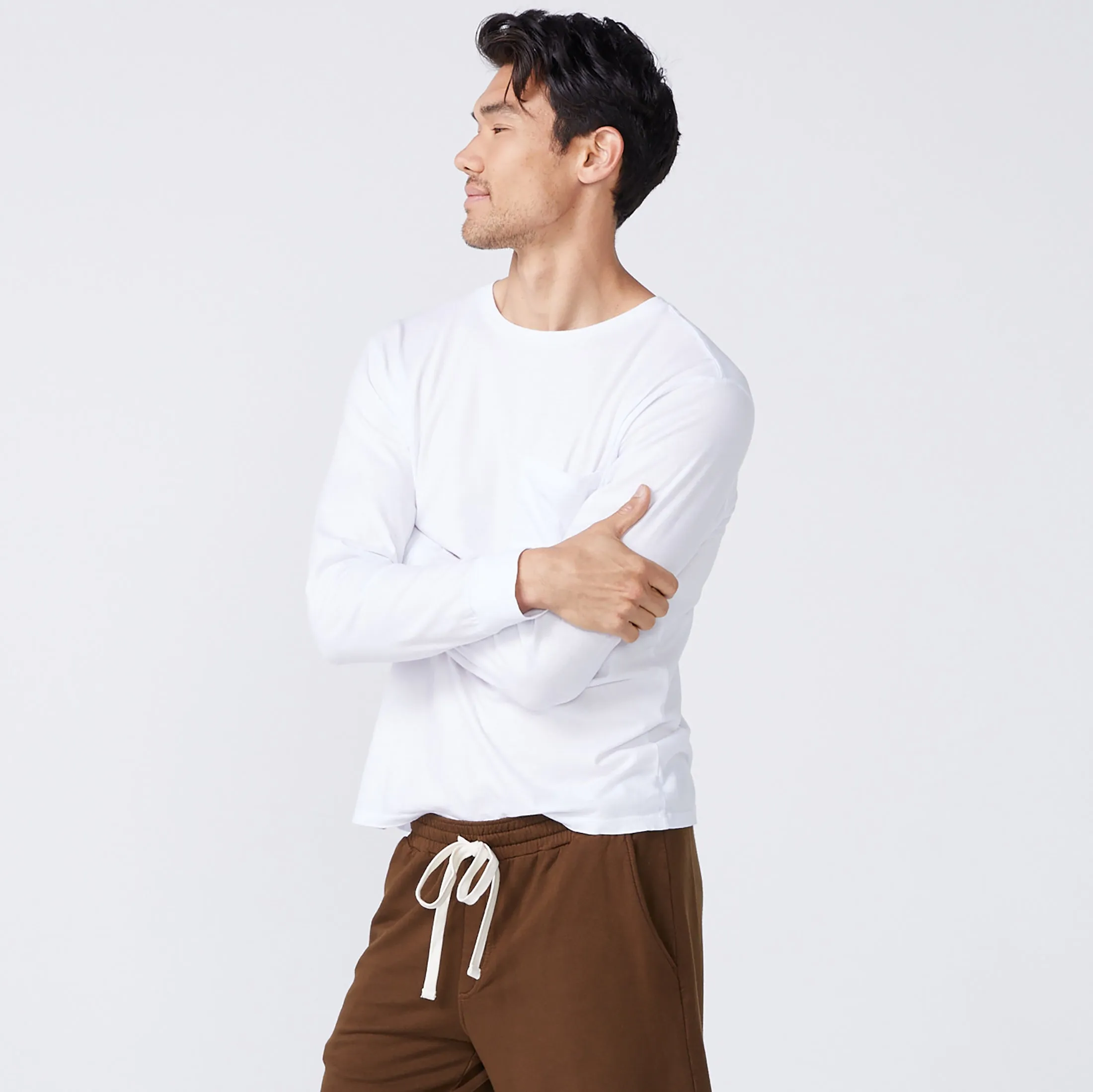 Adjustable Shoulder Straps UPF Protective Fabric Long Sleeve Pocket Crew