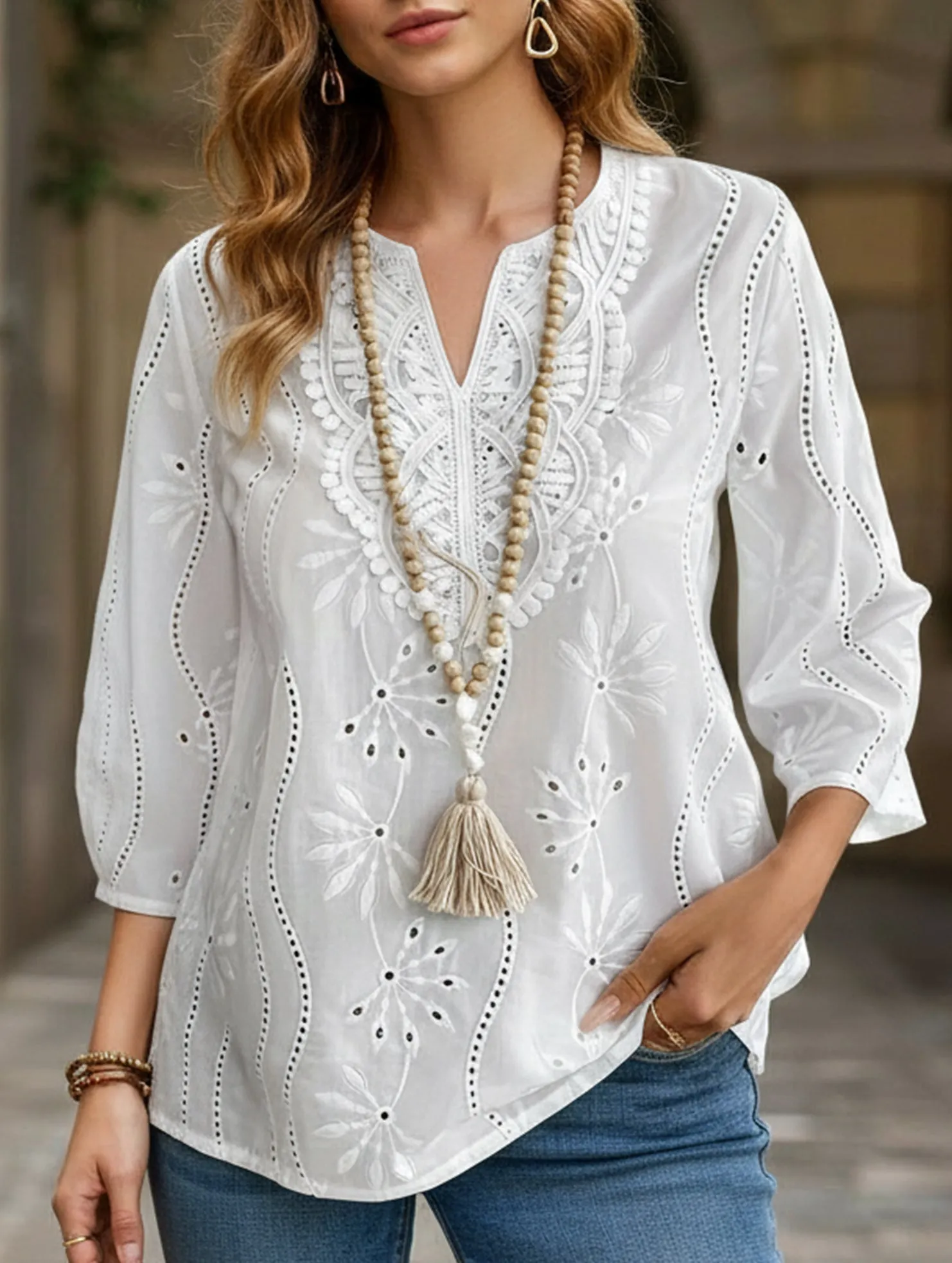 Winter Hoodie Wrinkle resistant fabric Loose-fit V-neck embroidered lace top