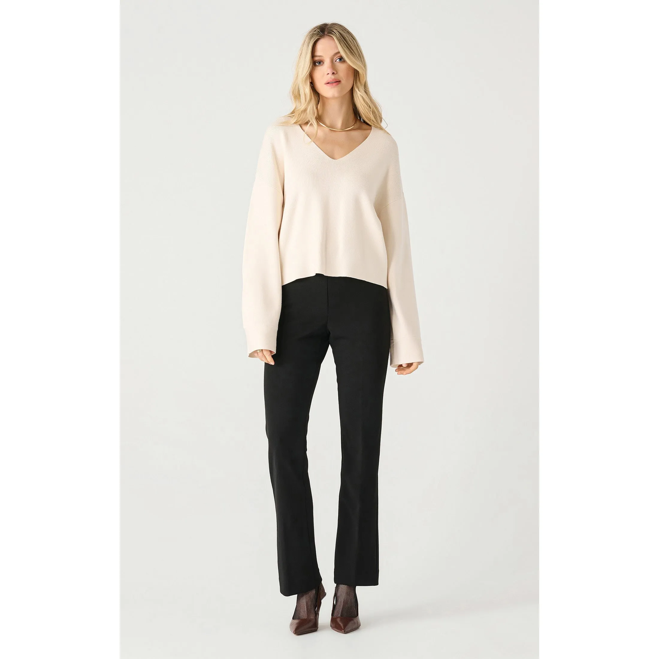 LS V-NECK SWEATER