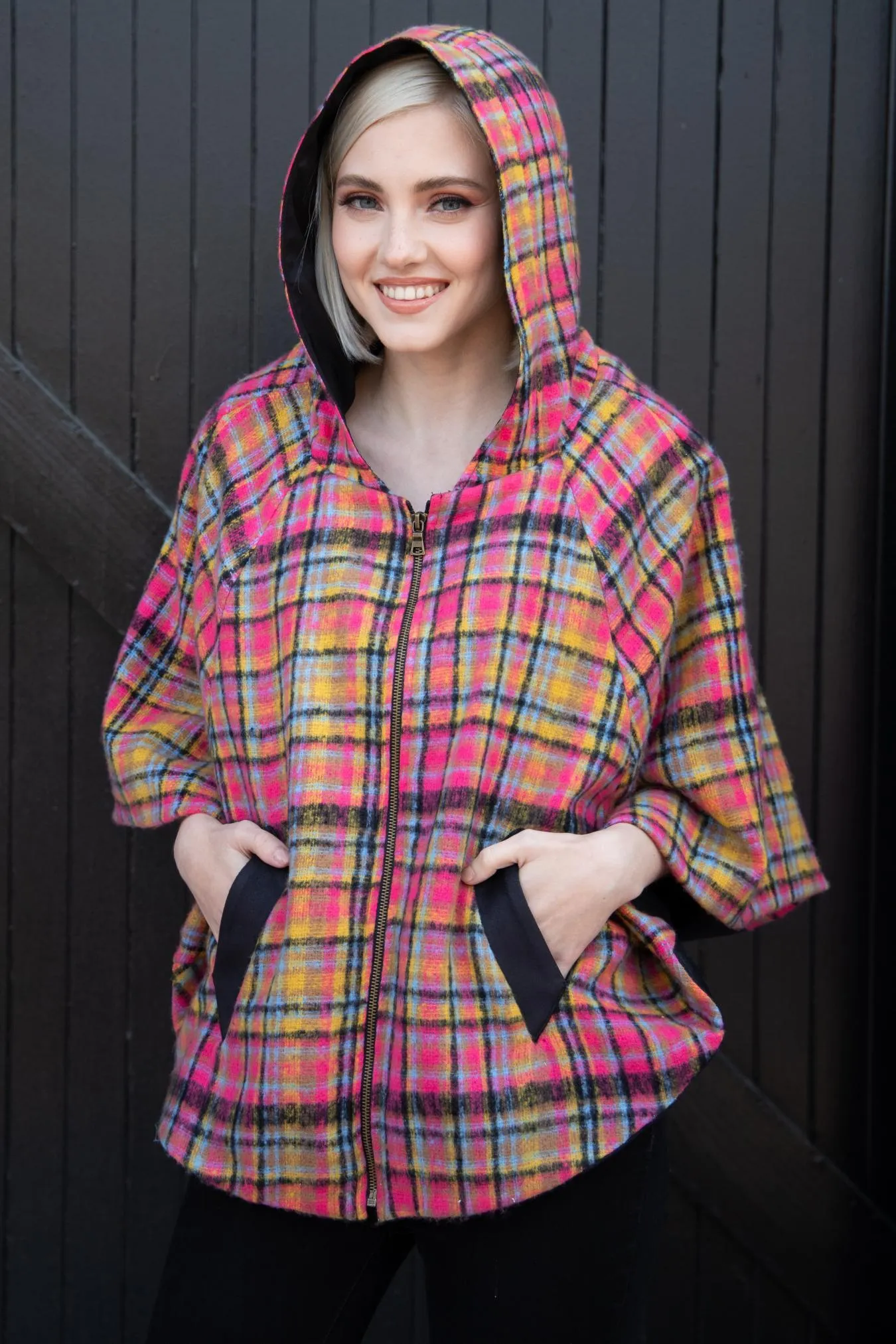 Mari Cape - Pink Plaid Good Material Relaxed City Style