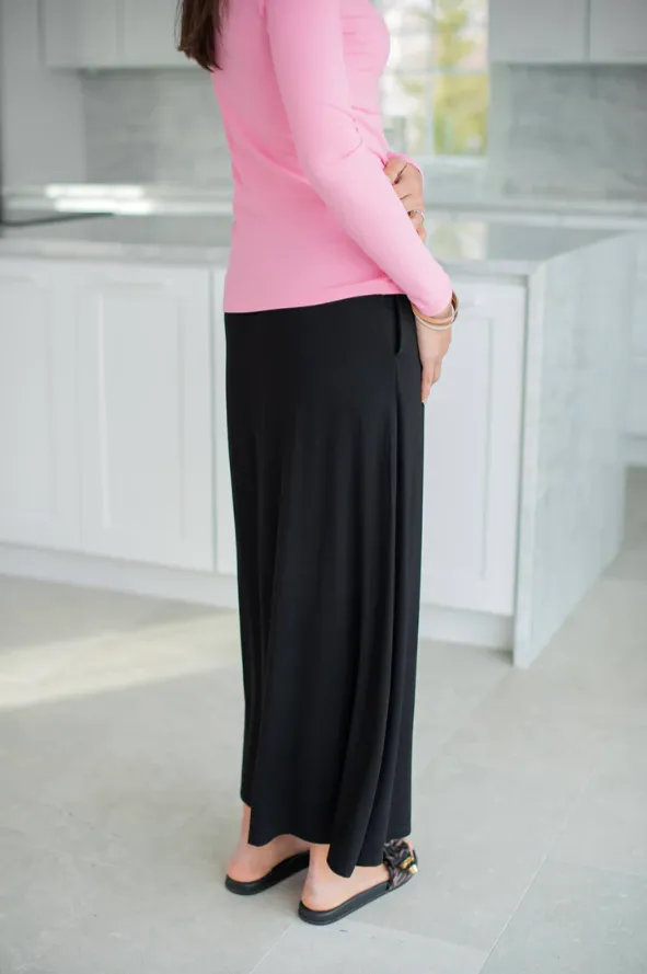 Mayas Place Black Flowy Maxi Hidden pockets Classic Choice